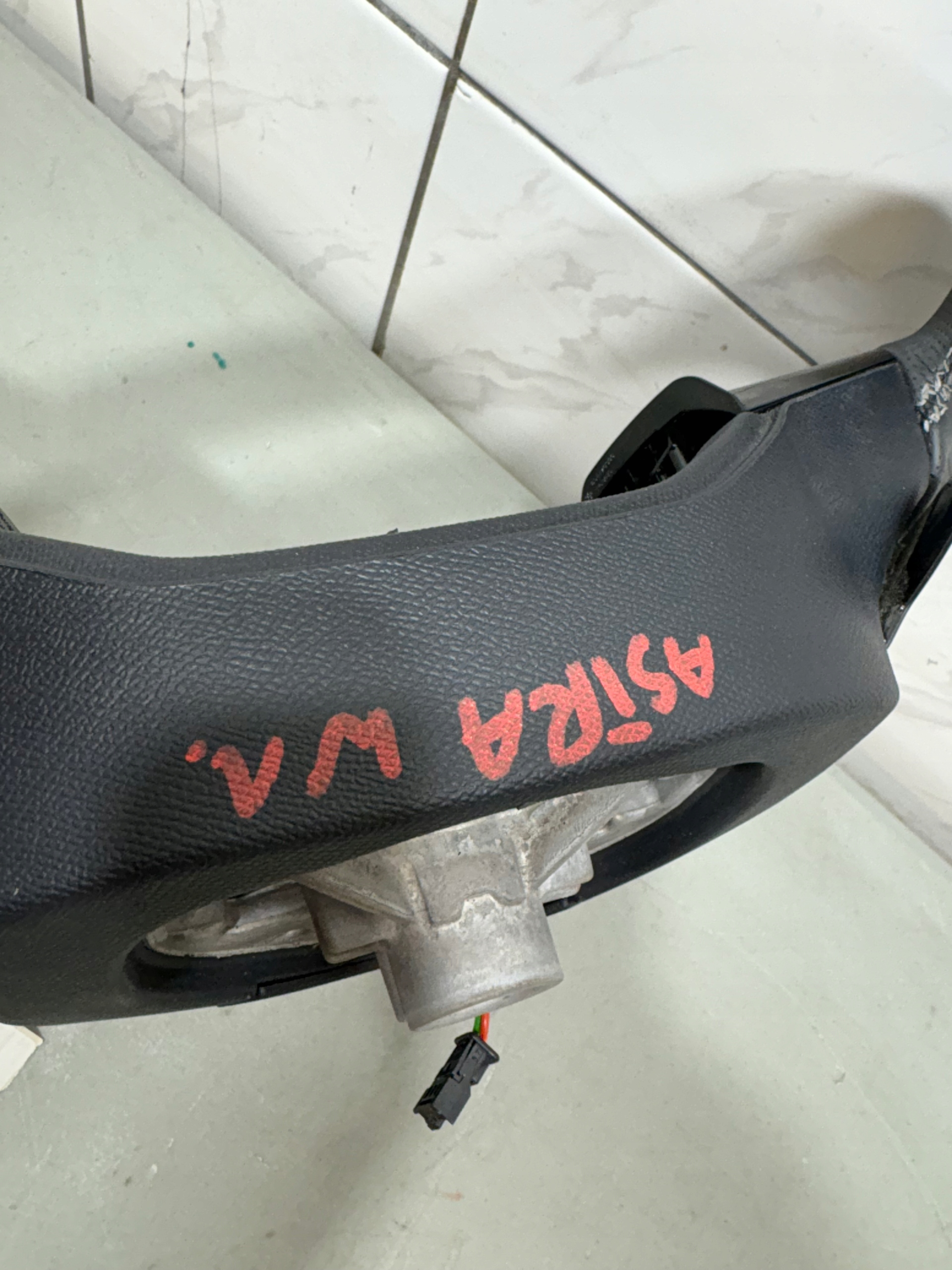 opel Astra л 98401259ZD рулевое колесо европа оригинал K294