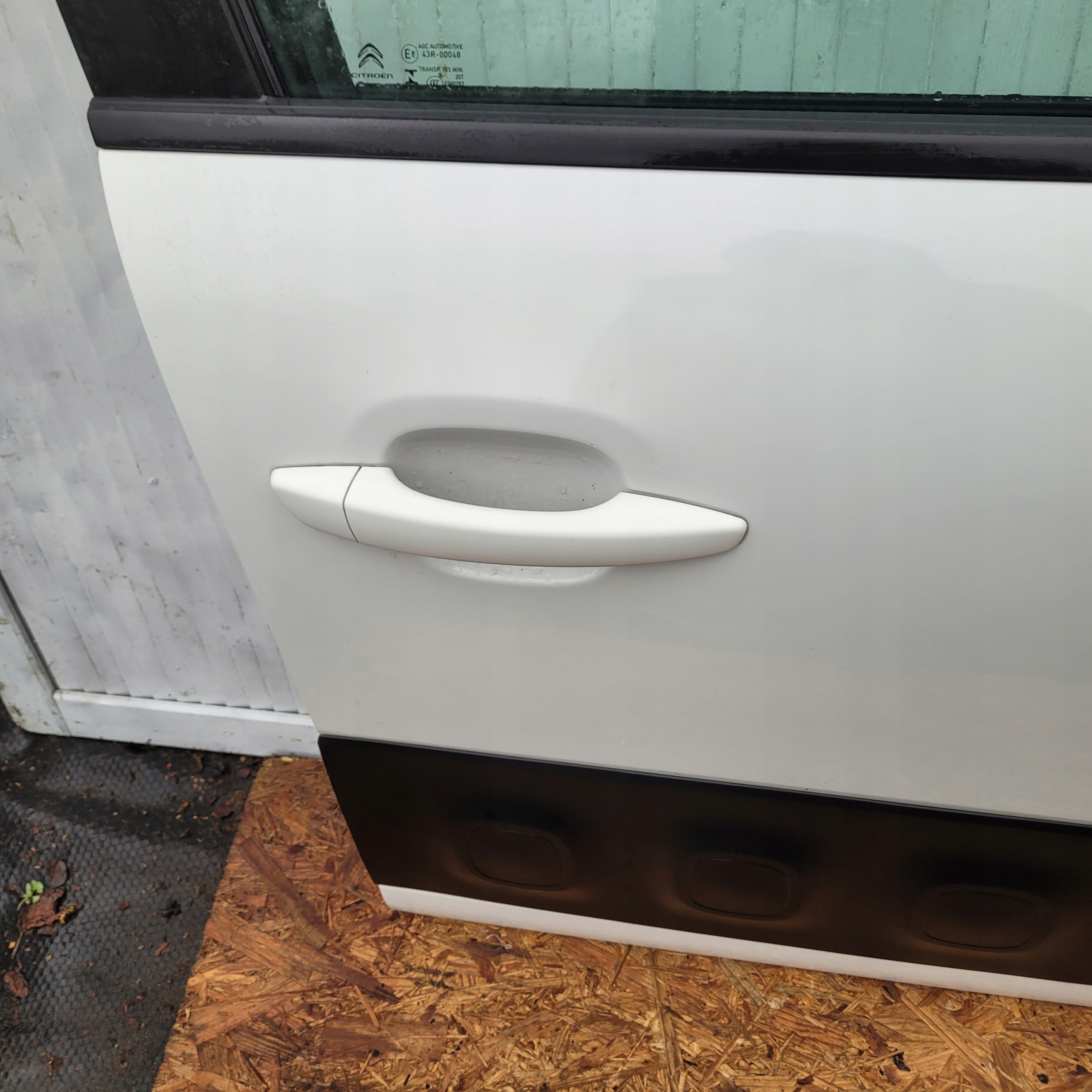 door front front right CITROEN C3 III EWP EWPB