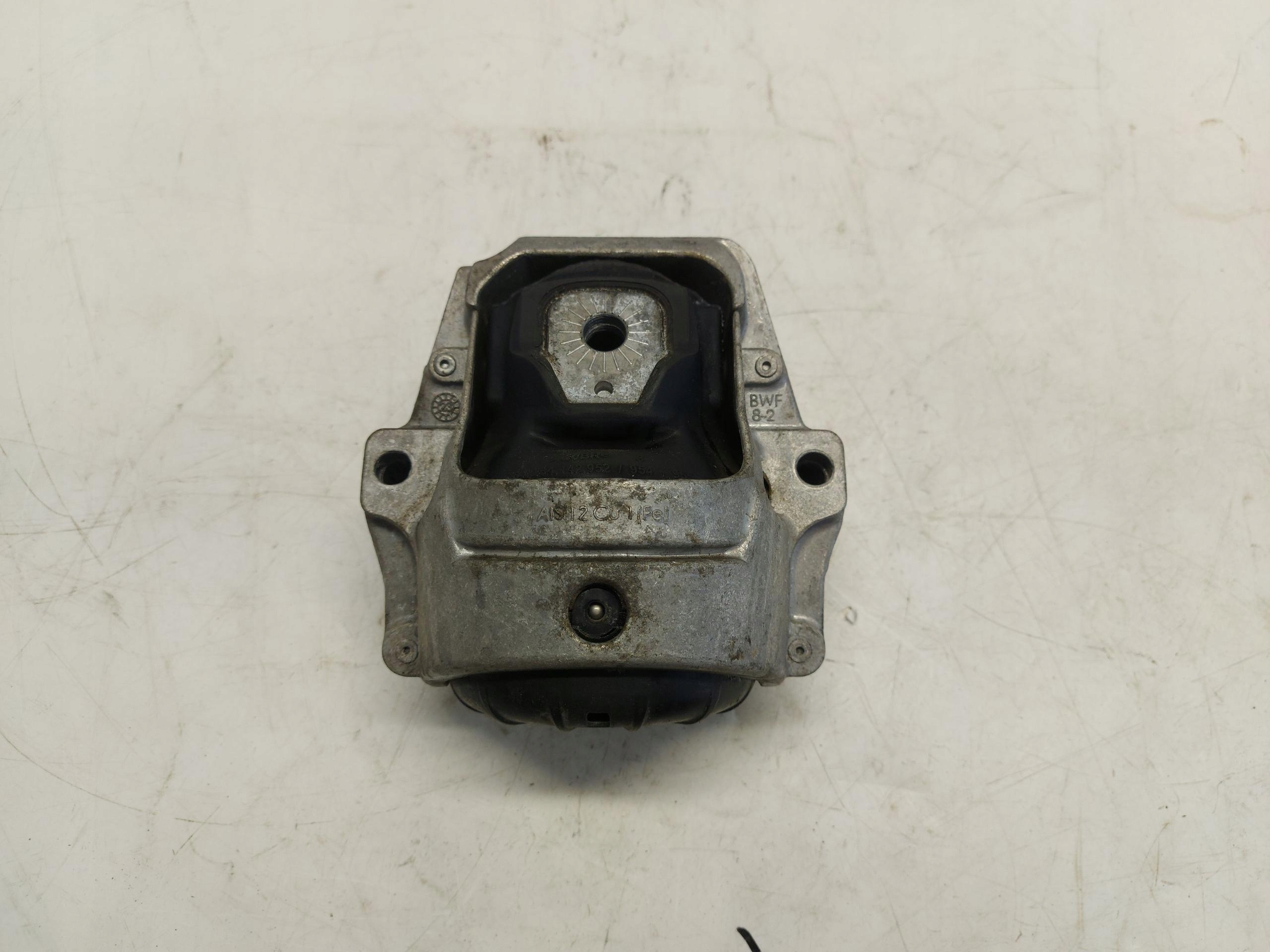 Porsche Macan II LIFT holder engine mount left 8R0199381