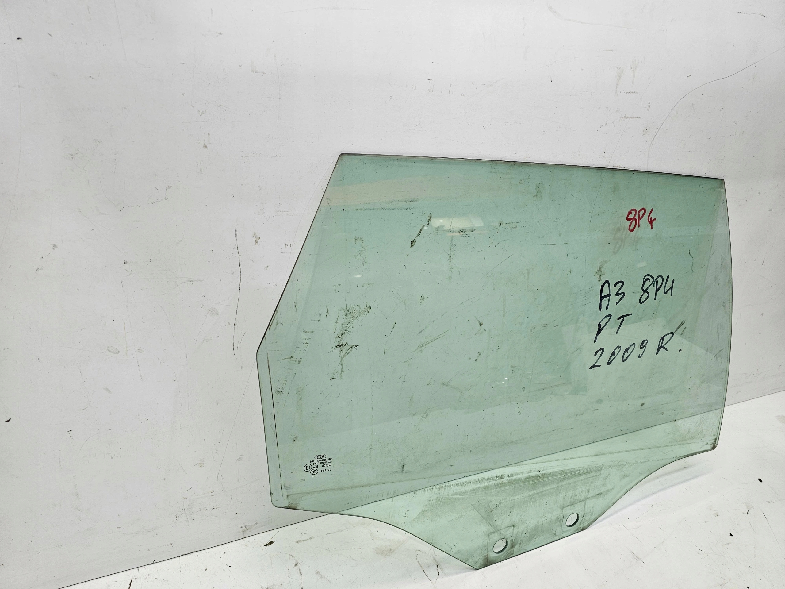 window side door right rear part AUDI A3 8P4 SPORTBACK 2009R