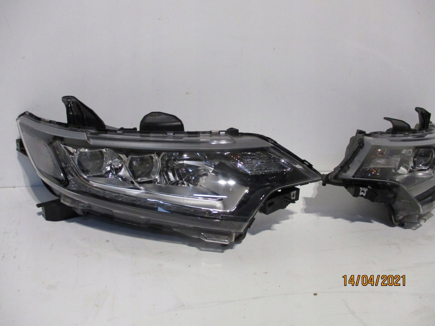 light MITSUBISHI OUTLANDER III LIFT LED 19R front