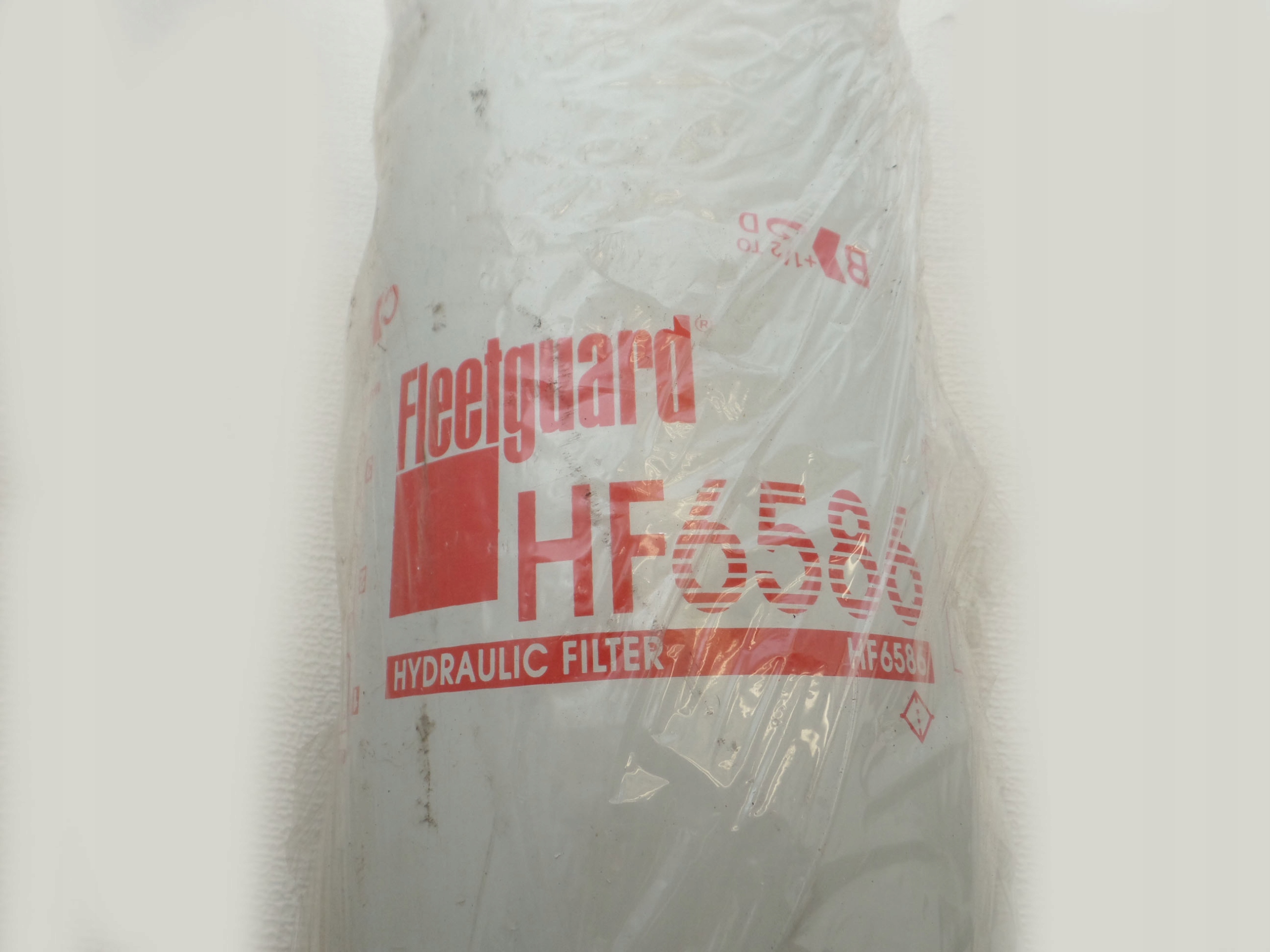HF6586 - ГИДРАВЛИЧЕСКИЙ ФИЛЬТР FLEETGUARD HF 6586