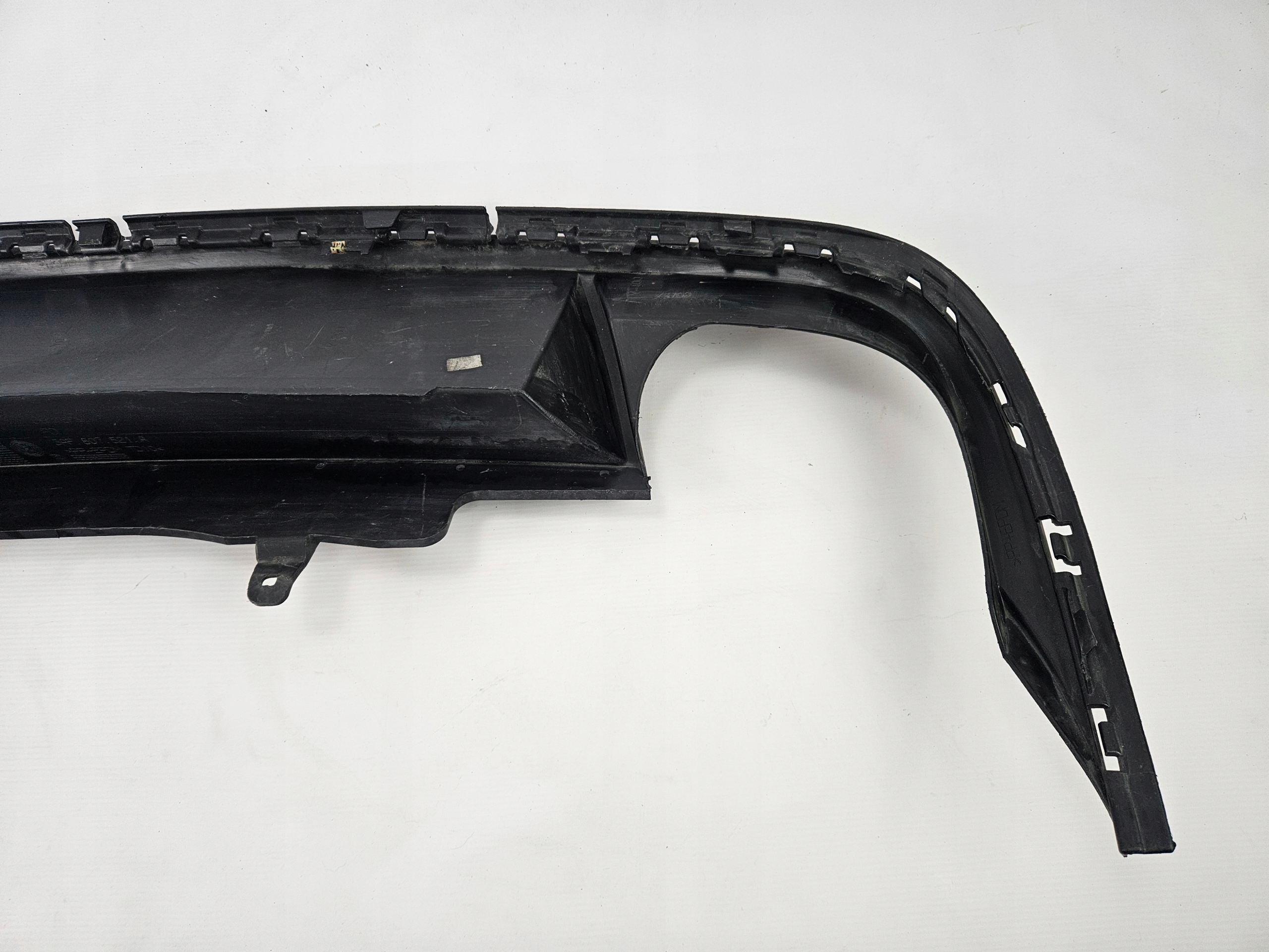 vw PASSAT B7 2010 - 2014 спойлер бампера зад 3AF807521A