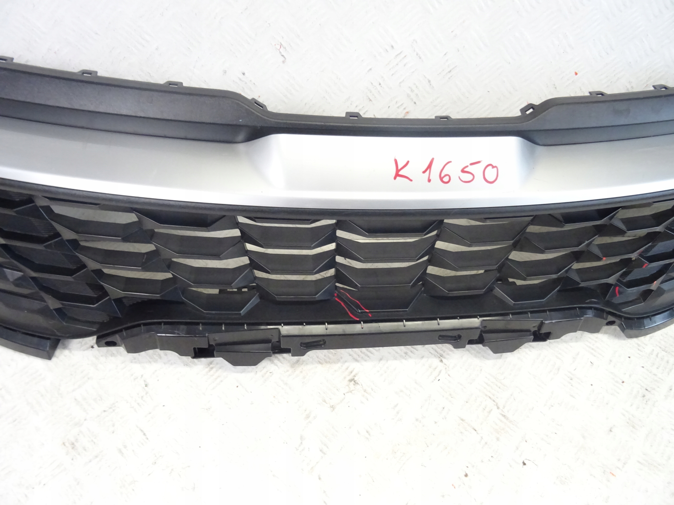 grid of a bumper front front KIA SPORTAGE V 86350-R2000
