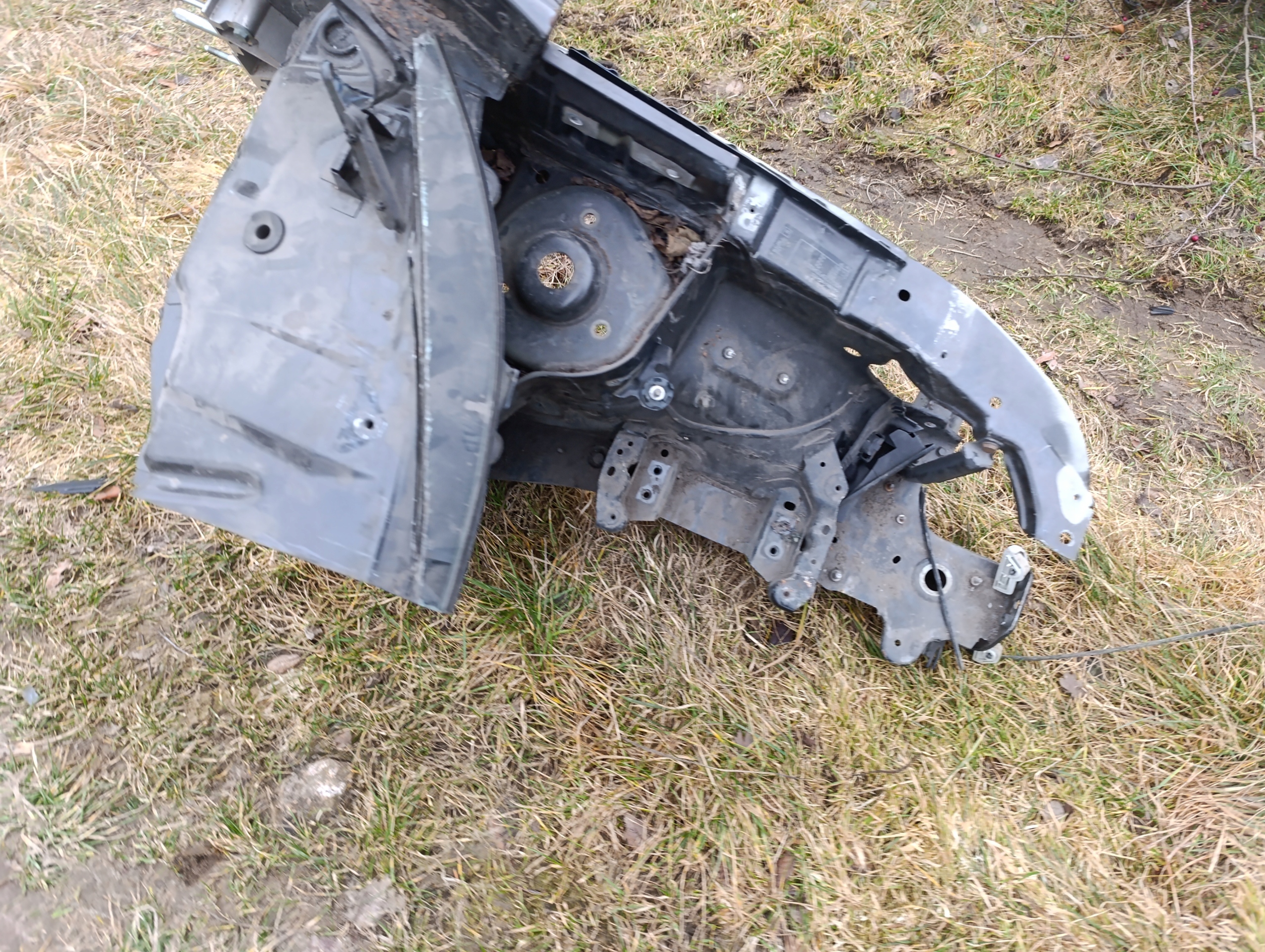 quarter left front left front seat altea LS9N