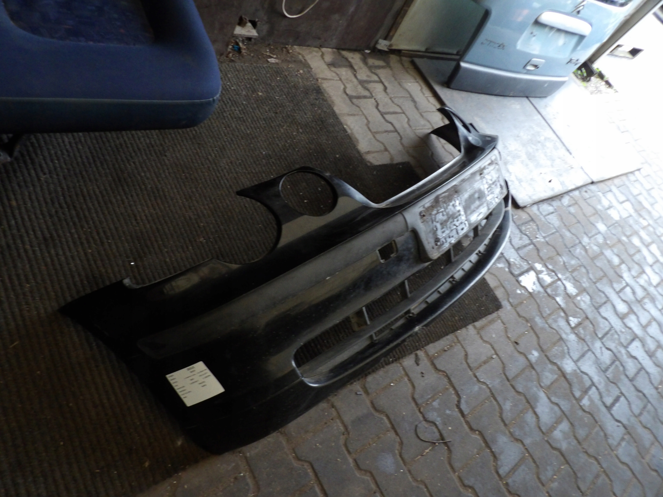 BMW E46 paraurti anteriore lak. 668/9