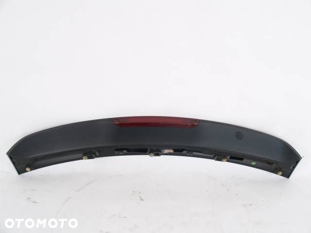 Ford Focus 2 H/B 5D Spoiler du capot 3 Feux phare stop
