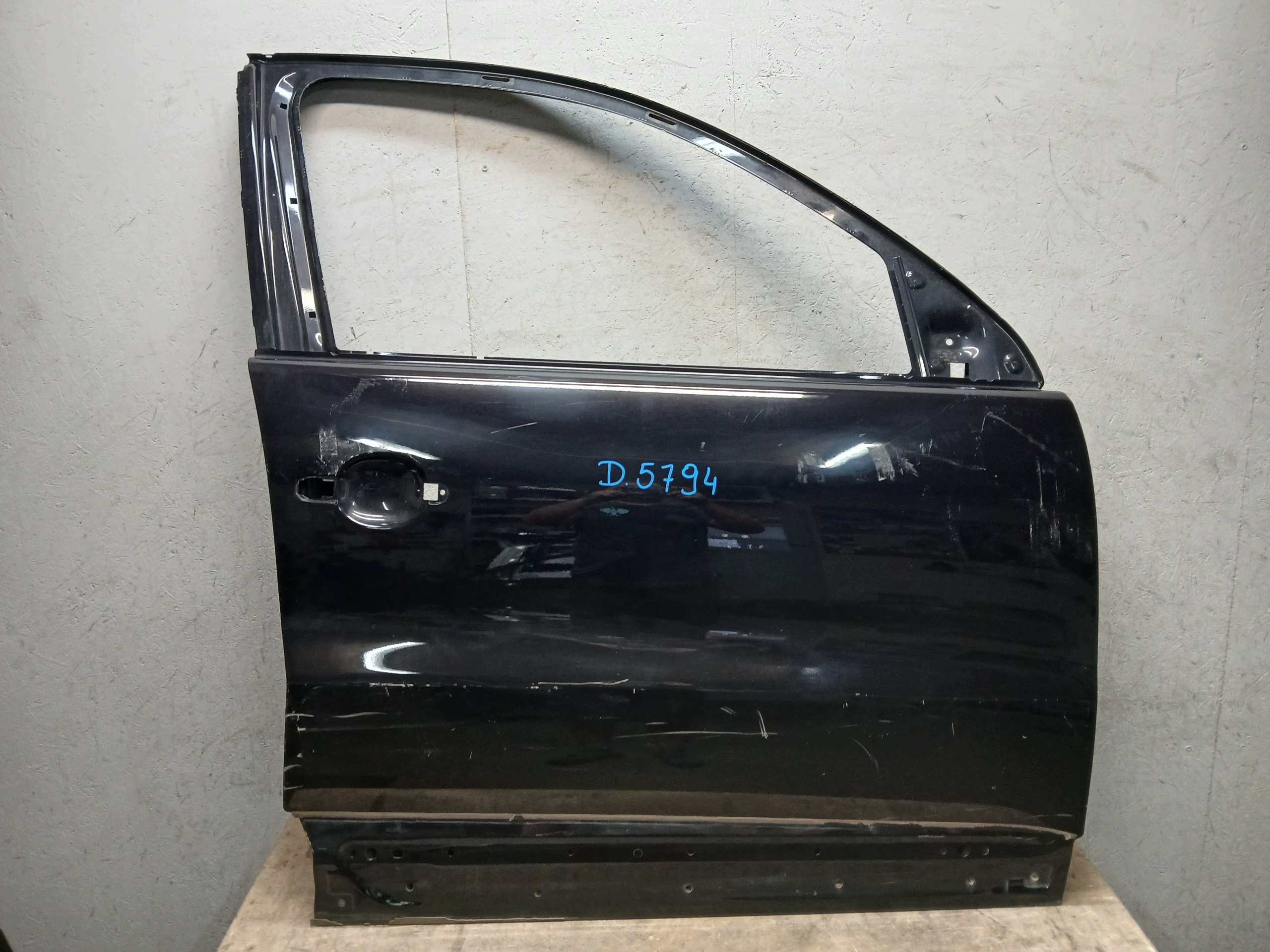 door front right VW TIGUAN and 1 5N 07-15