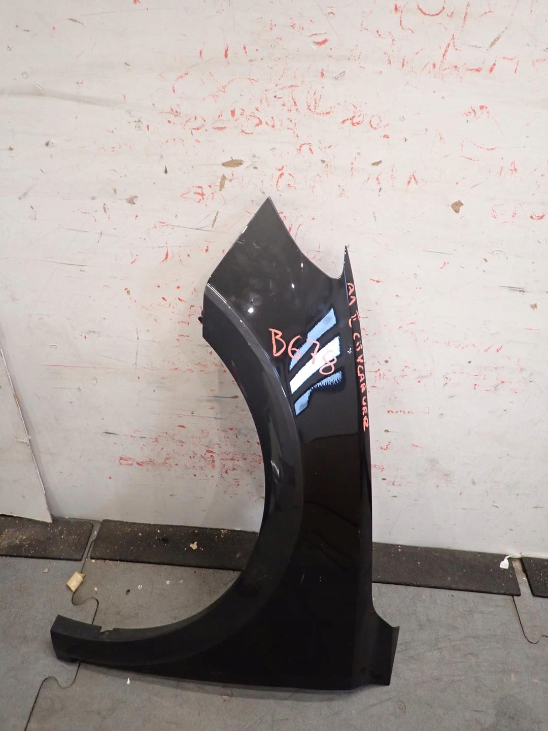fender front front left AUDI A1 II 2018- CITY CARVER