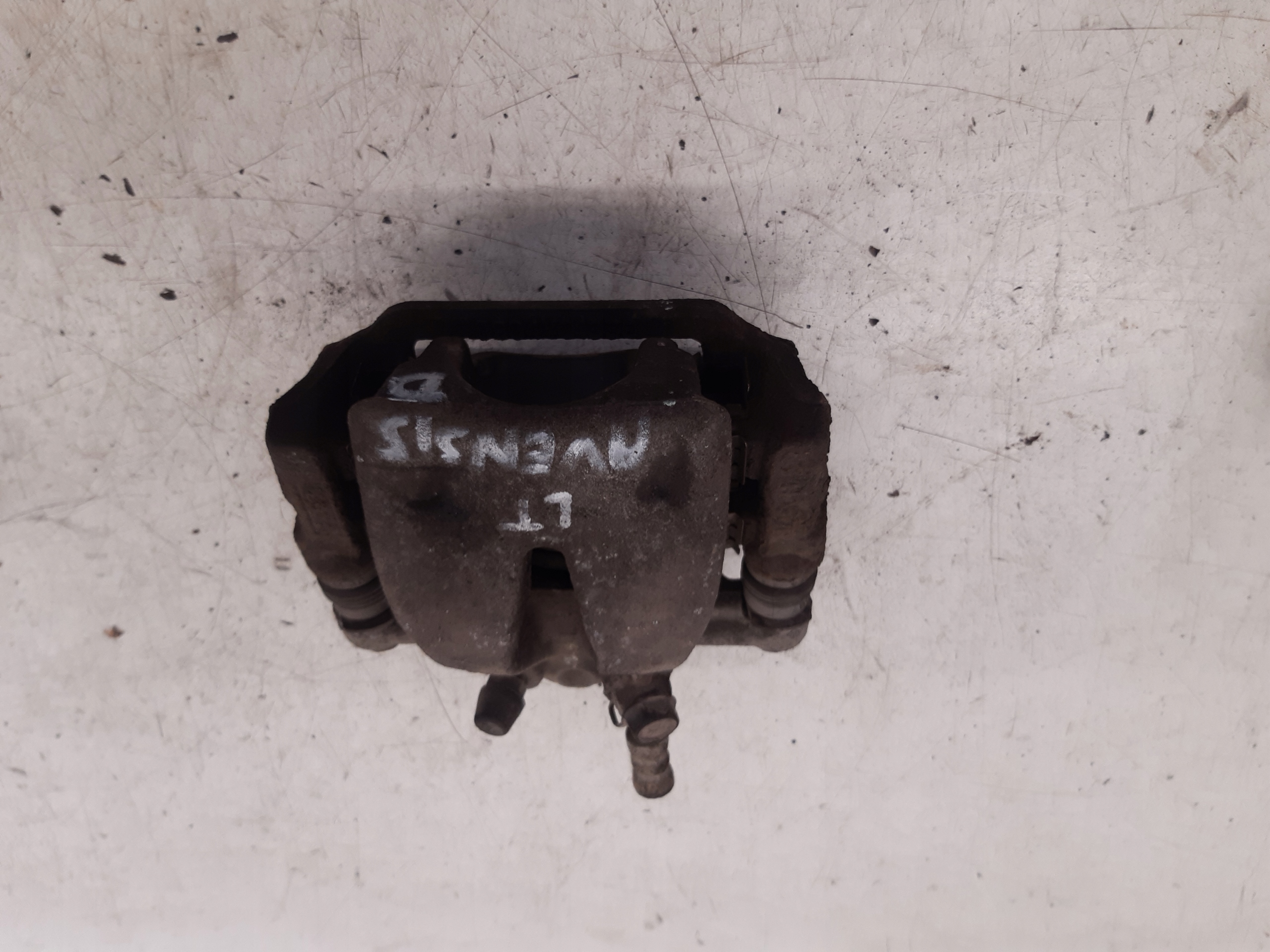 caliper left rear part Toyota Avensis T25