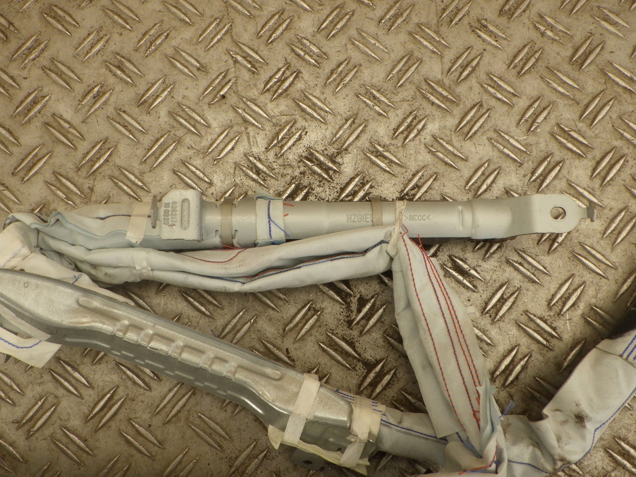 renault KOLEOS II левый пиропатрон подушка подушки безопасности