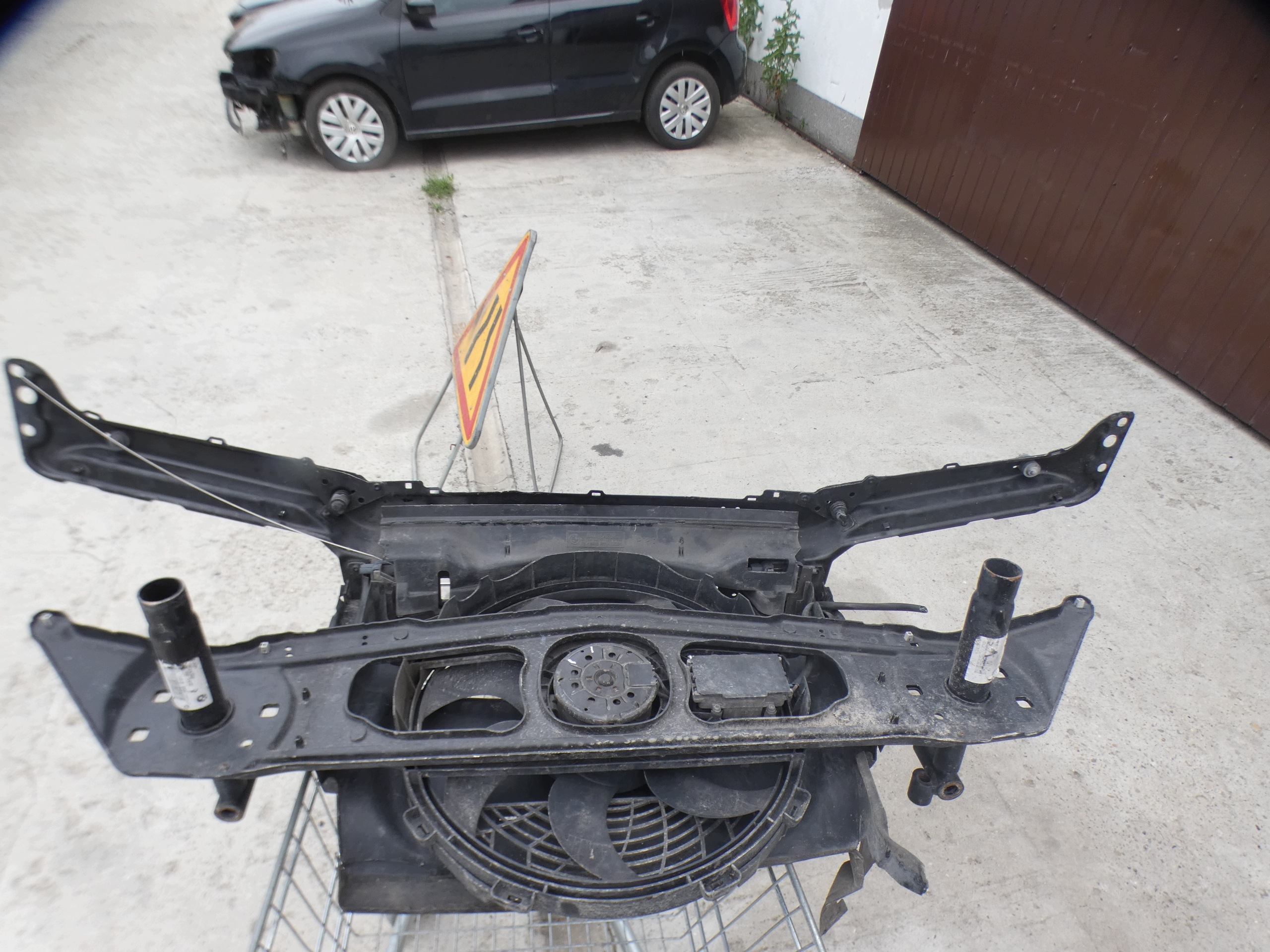 support panel for radiators fan radiator BMW E46 51717894822