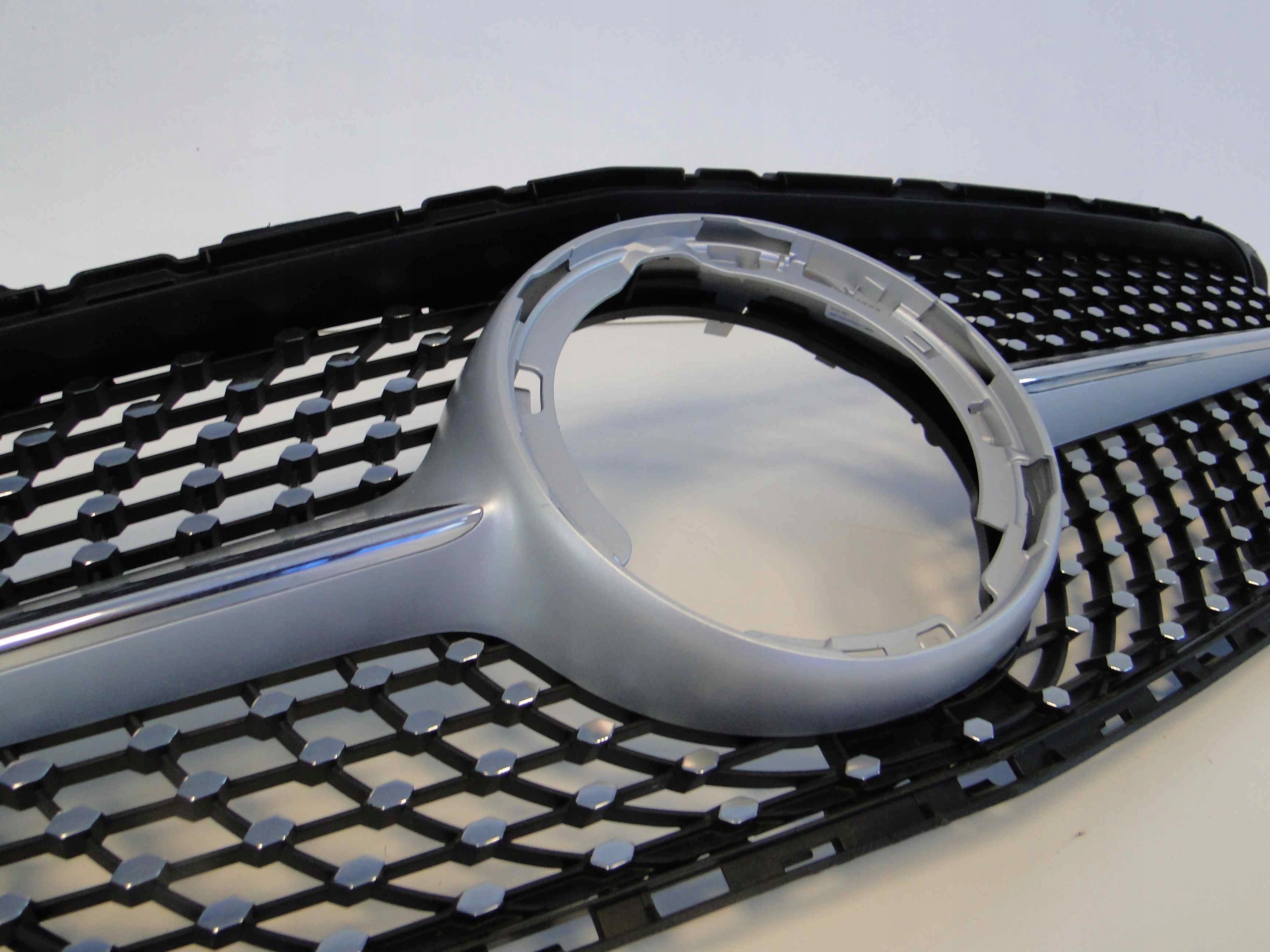 MERCEDES C W205 205 LIFT GRILL ATRAPA DIAMENT Typ samochodu Samochody osobowe