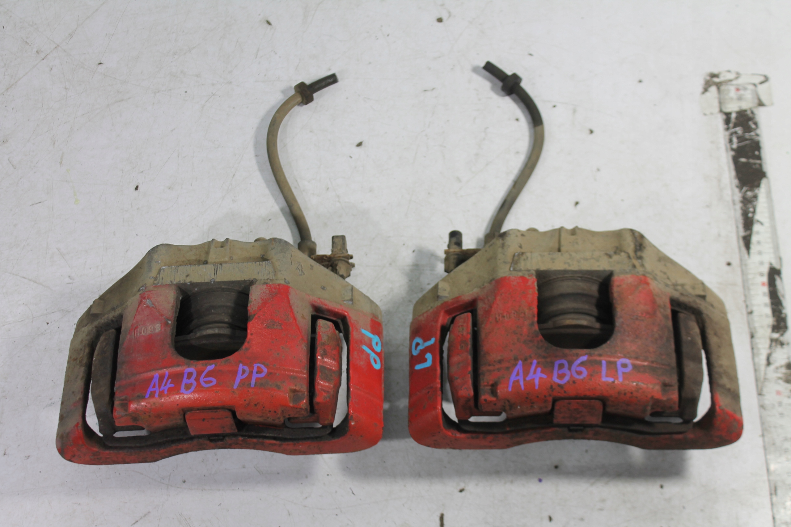 caliper right front AUDI A4 B7 3.0 TDI 06-08