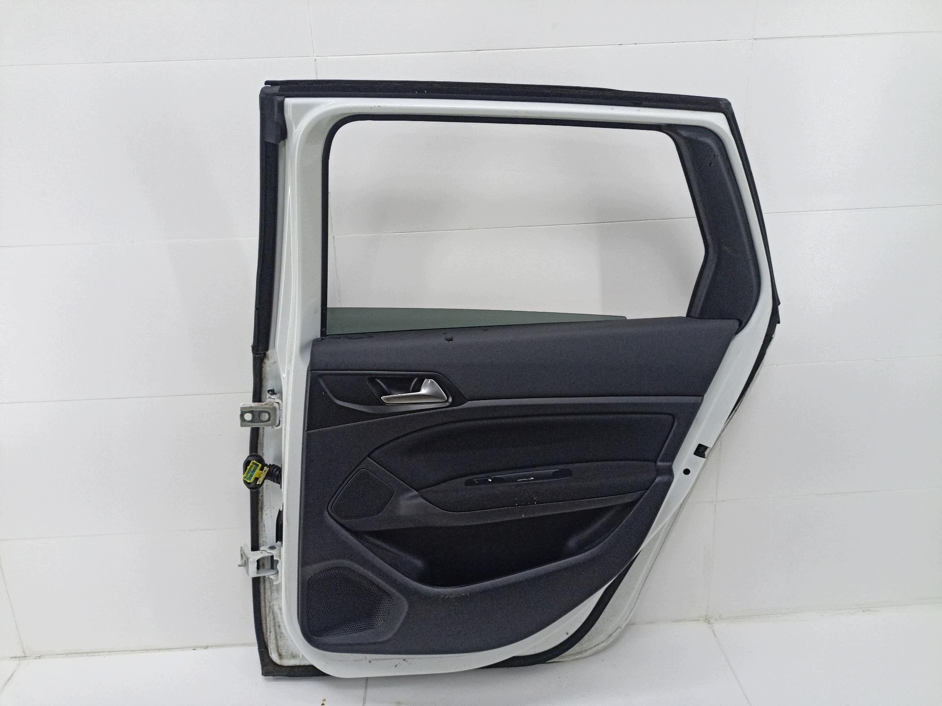 door rear part right side Peugeot 308 2 2015