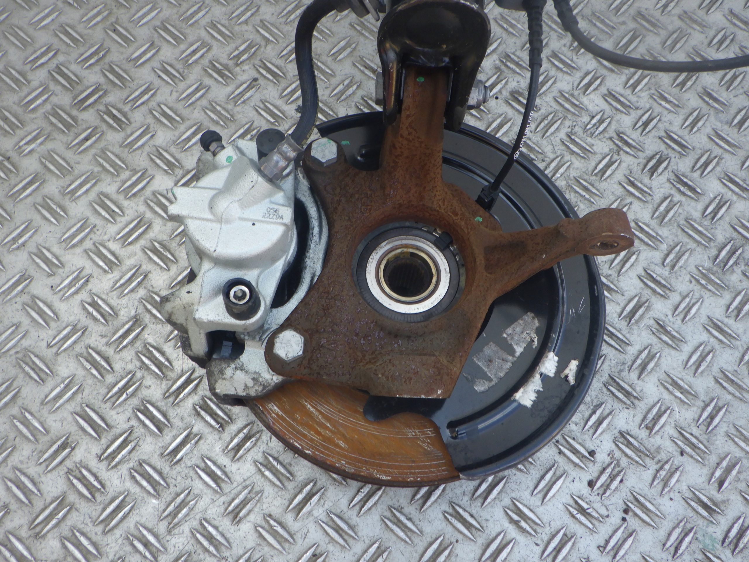 поворотный кулак, цапфа правый Dacia DUSTER II