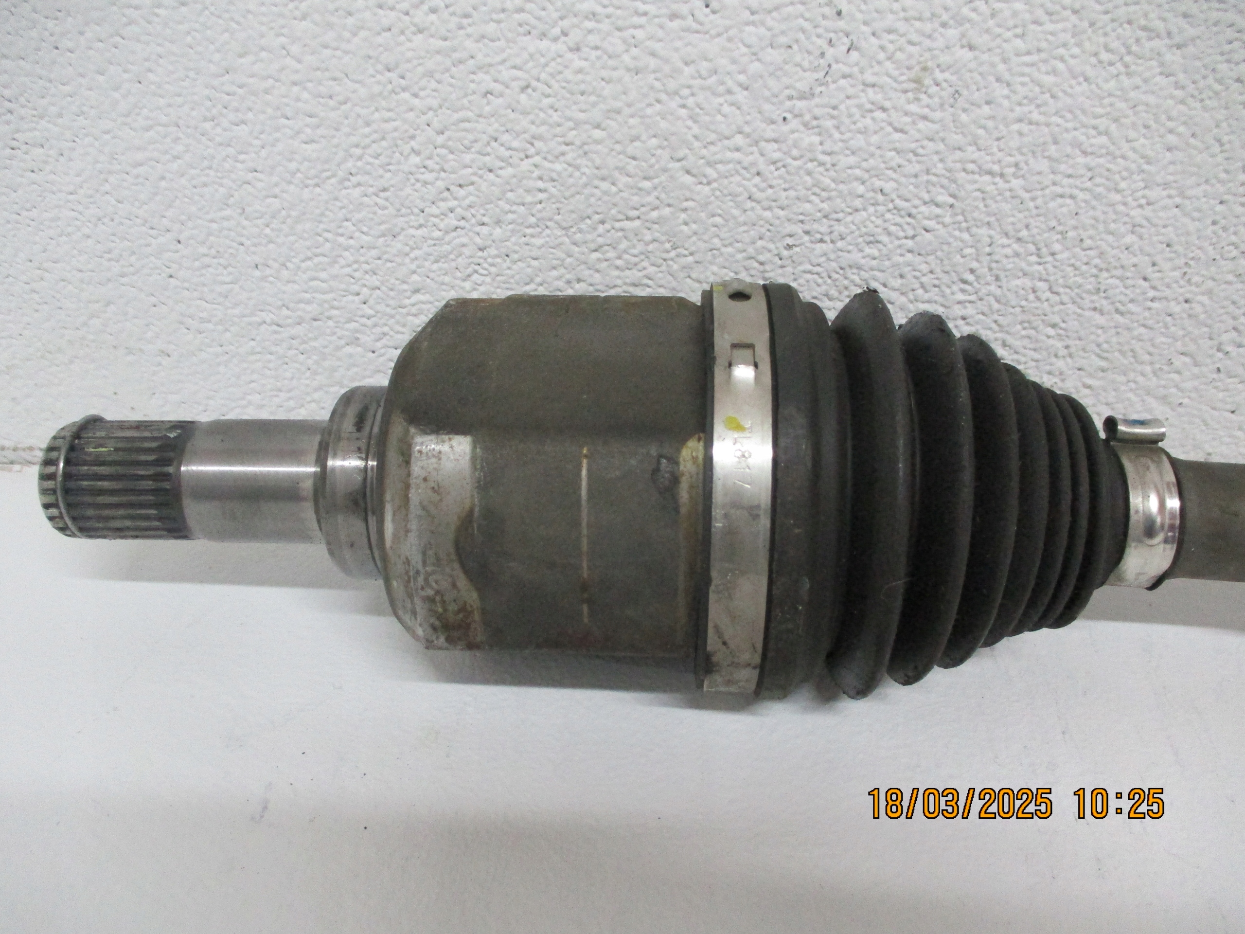 semi-axis front right KIA RIO IV 1.0i 49501-H8220