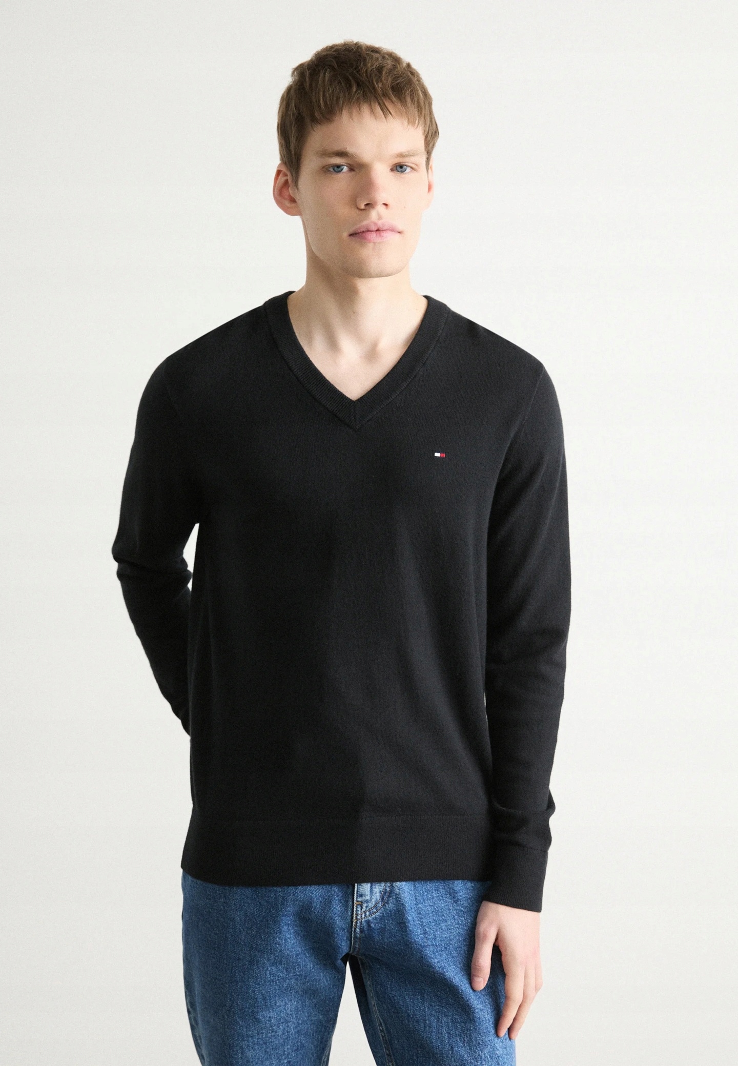 Svetr Tommy Hilfiger V-Neck Černý Pima Cotton Blend With Cashmere vel. XL