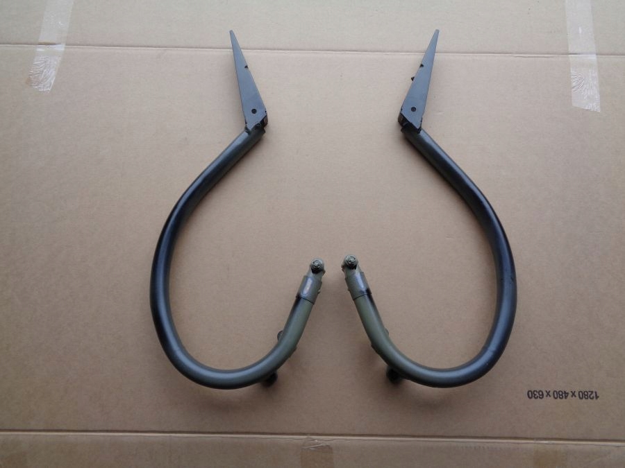 MERCEDES C W204 COUPE петля багажника R L