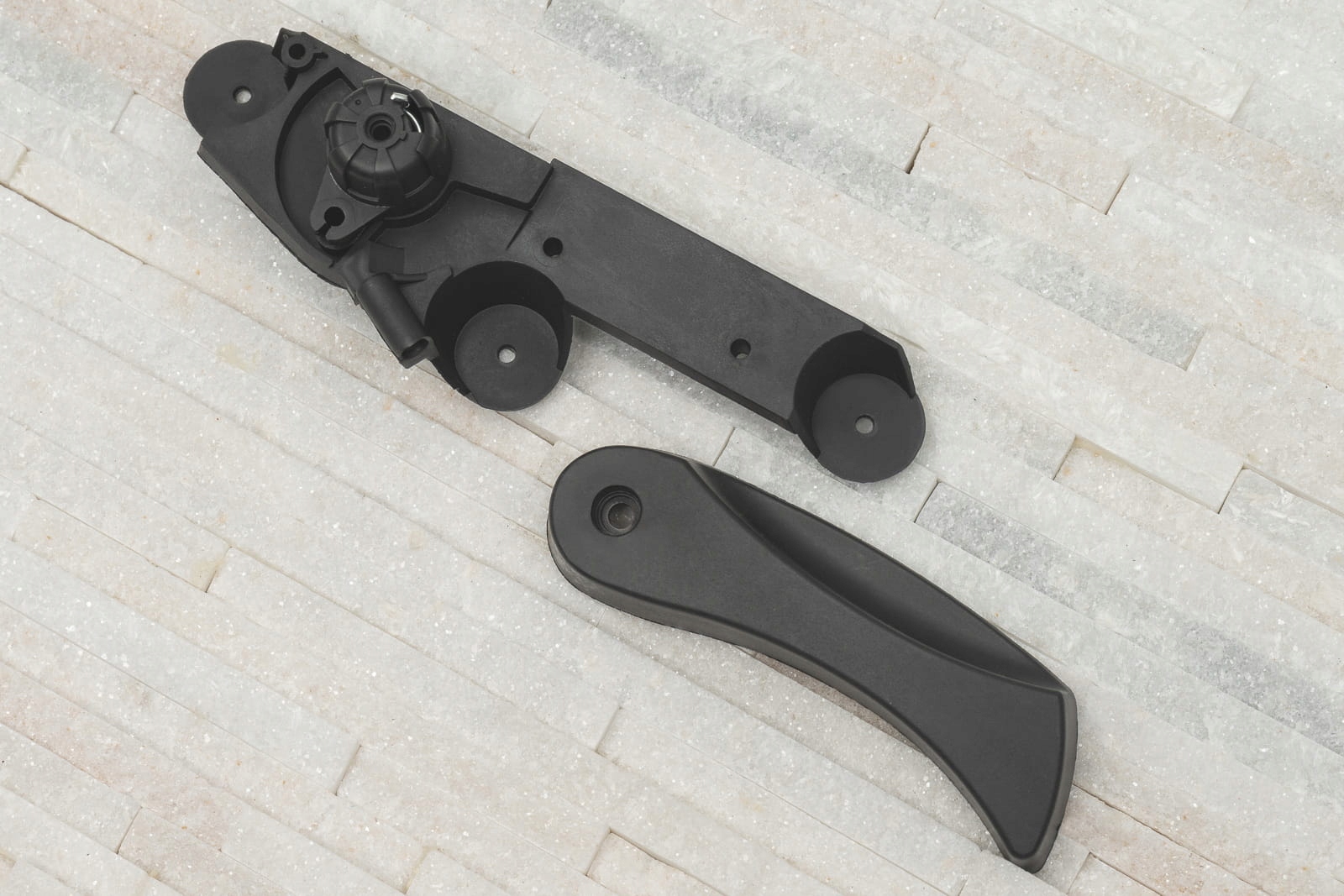 BMW SERIA 7 E65 01-08 MECHANIZM OTWIERANIA MASKI Typ samochodu Samochody osobowe