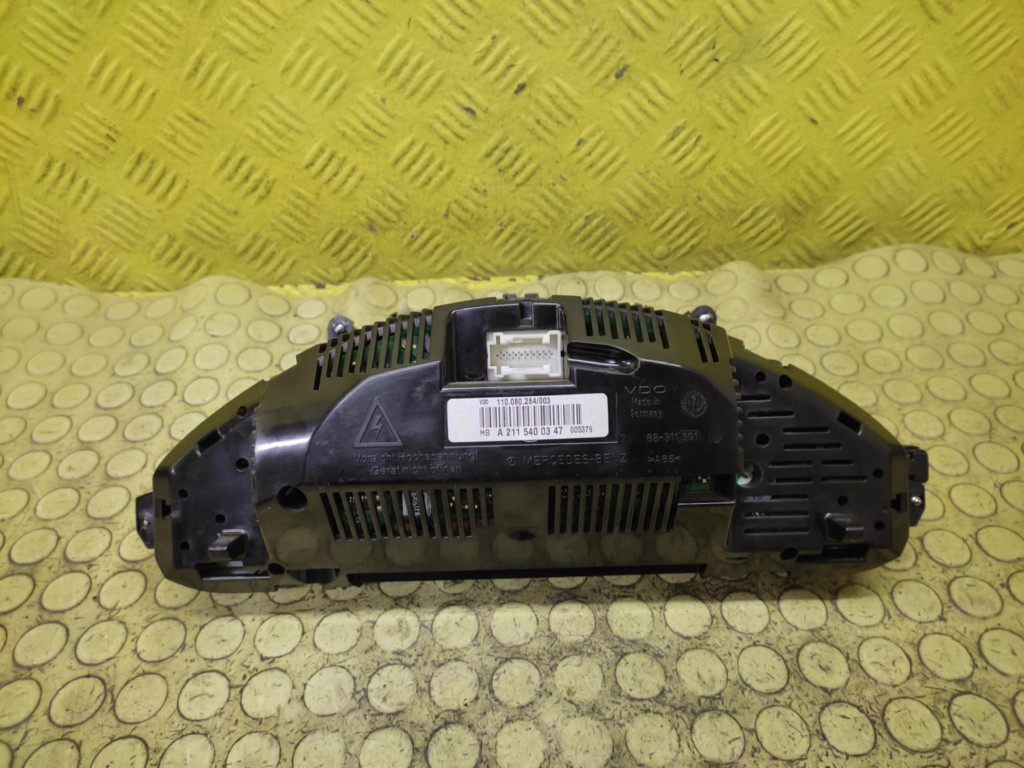 MERCEDES W211 2.2 D dials A2115400347