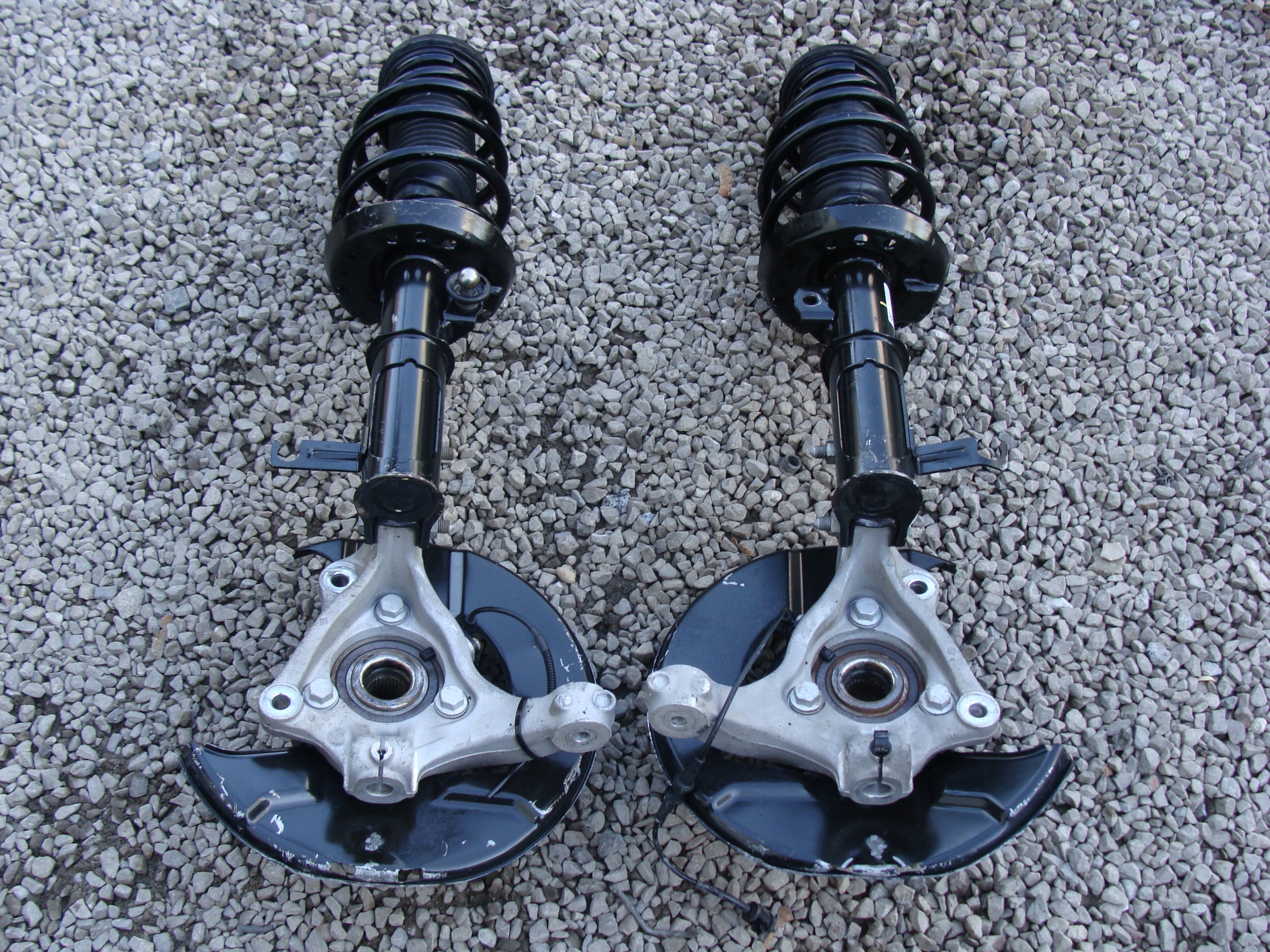 AMORTYZATOR ZWROTNICA PRAWA OPEL INSIGNIA 2.0 CDTI Producent części General Motors