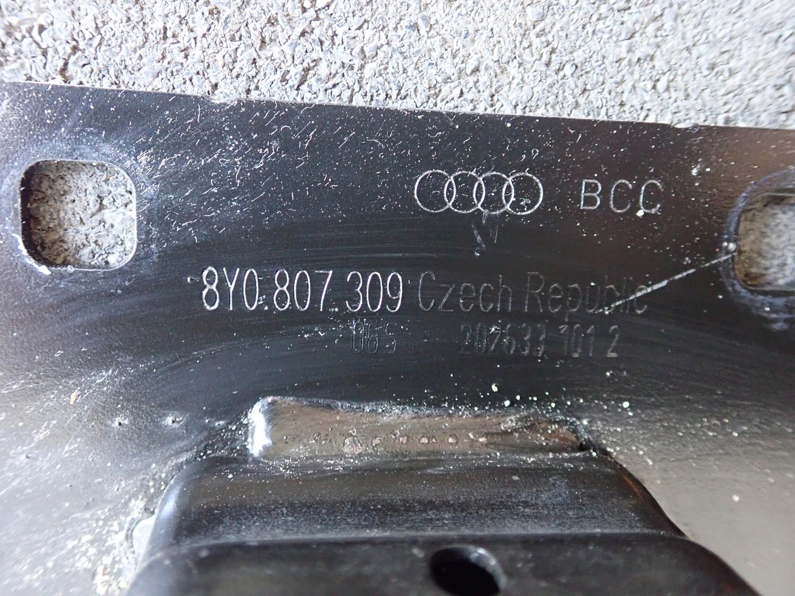 sider below bumper rear part AUDI A3 2020- 8Y0