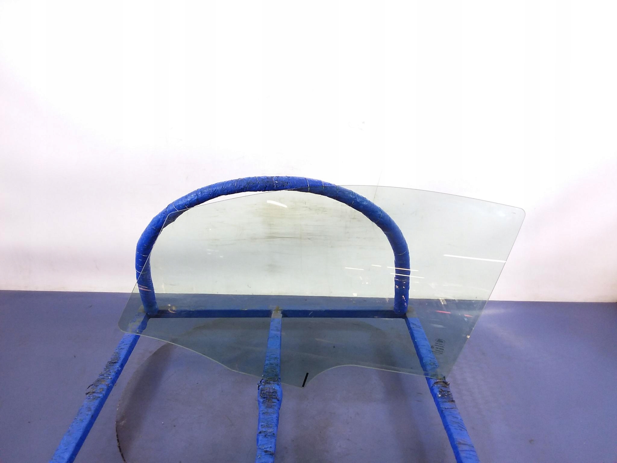 FORD ECOSPORT MK2 LIFT СКЛО ПЕРЕДНЬОЇ ЛІВОЇ ДВЕРІ