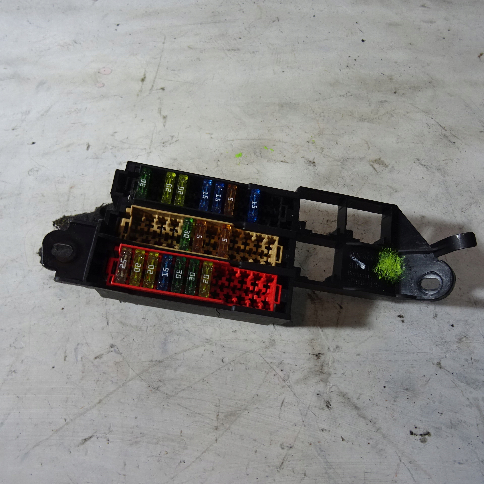 AUDI Q7 4L Module fusibles 4L0971845A