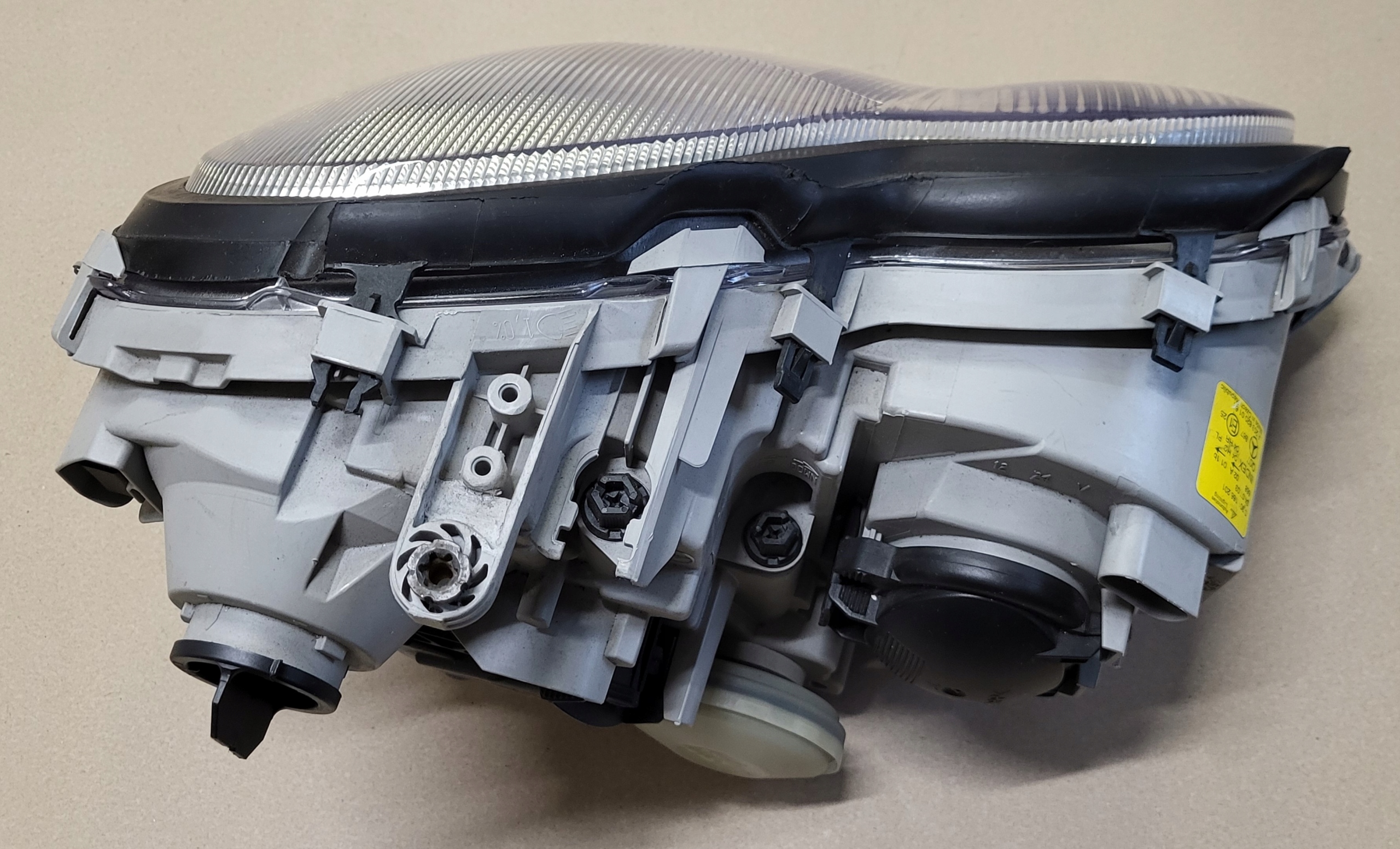 light REFLEKTOR left front MERCEDES C W203 OE EUROPA