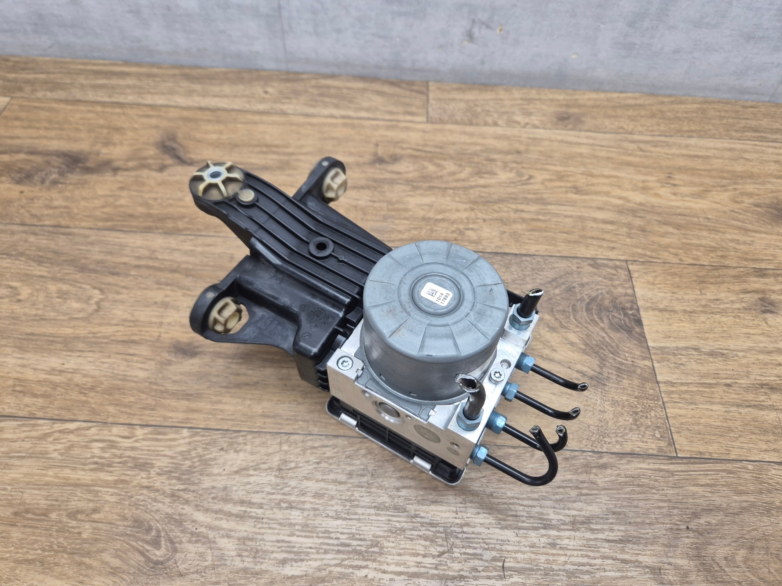 BMW 3 G20 G21 brake booster ABS DSC control unit bracket complete 6862017