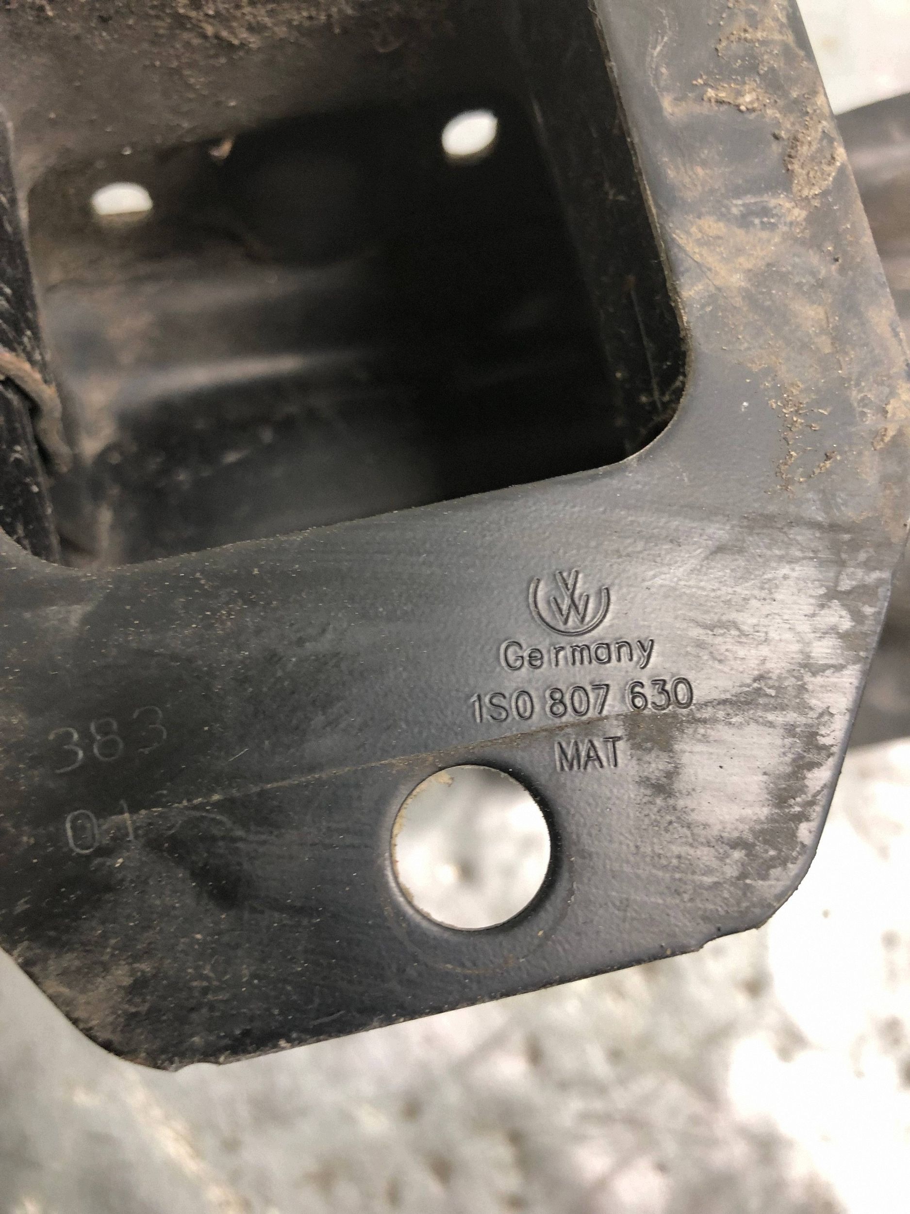 bumper support rear part SEAT MII 1S0807630