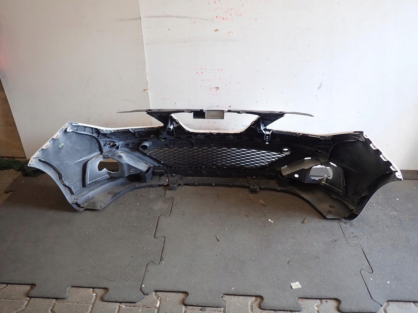 bumper front front SEAT IBIZA IV 2008-2012 6J0807231