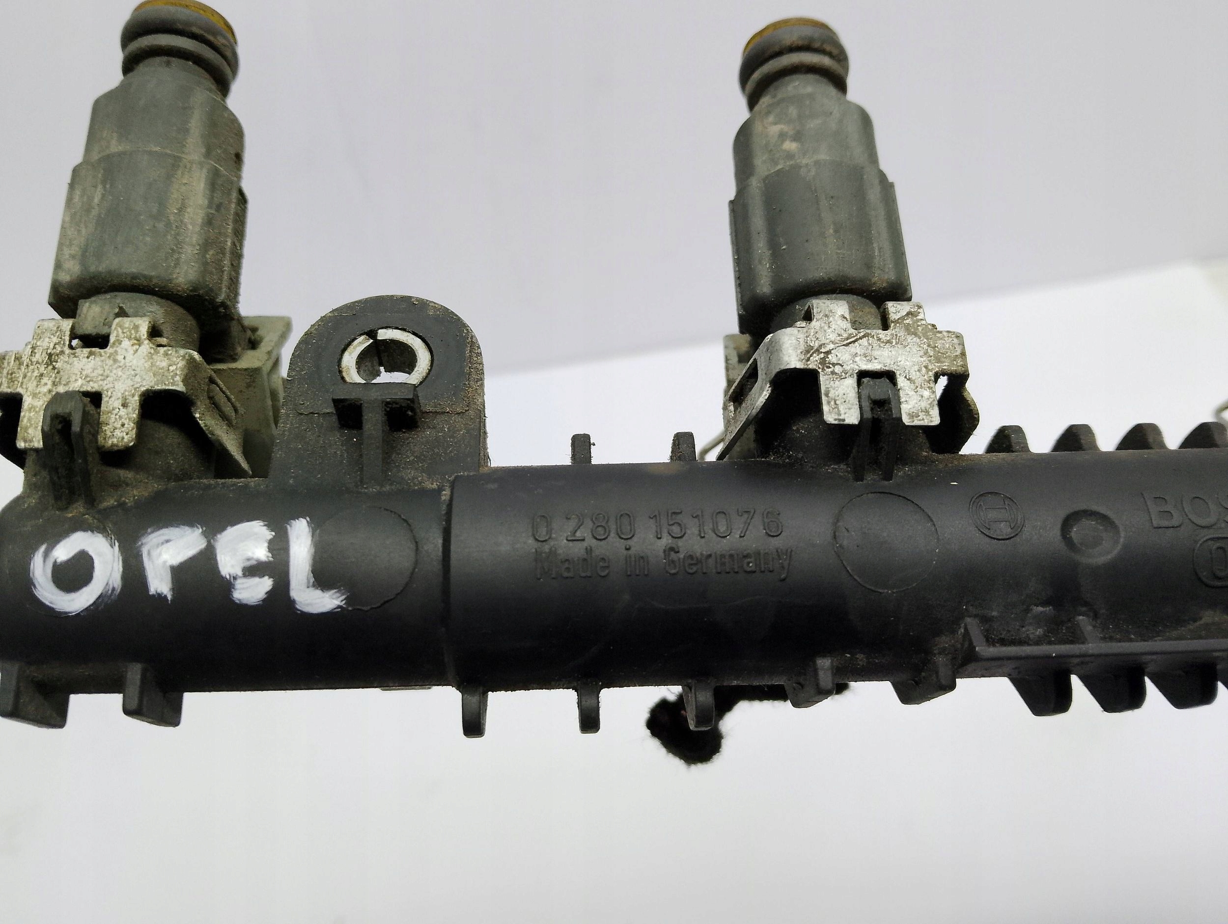 Rampe injection Bosch Opel Corsa 0280151076