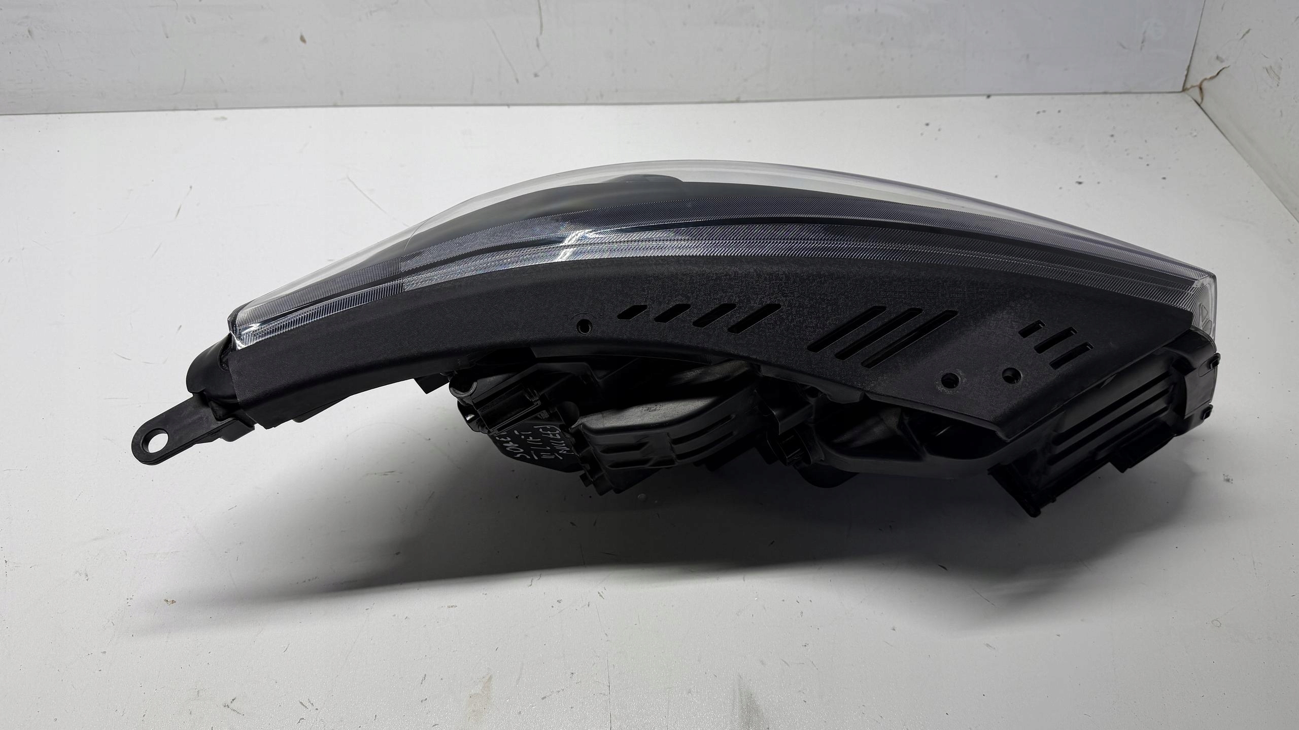 KIA SORENTO III LIFT light front left FULL LED 18-20