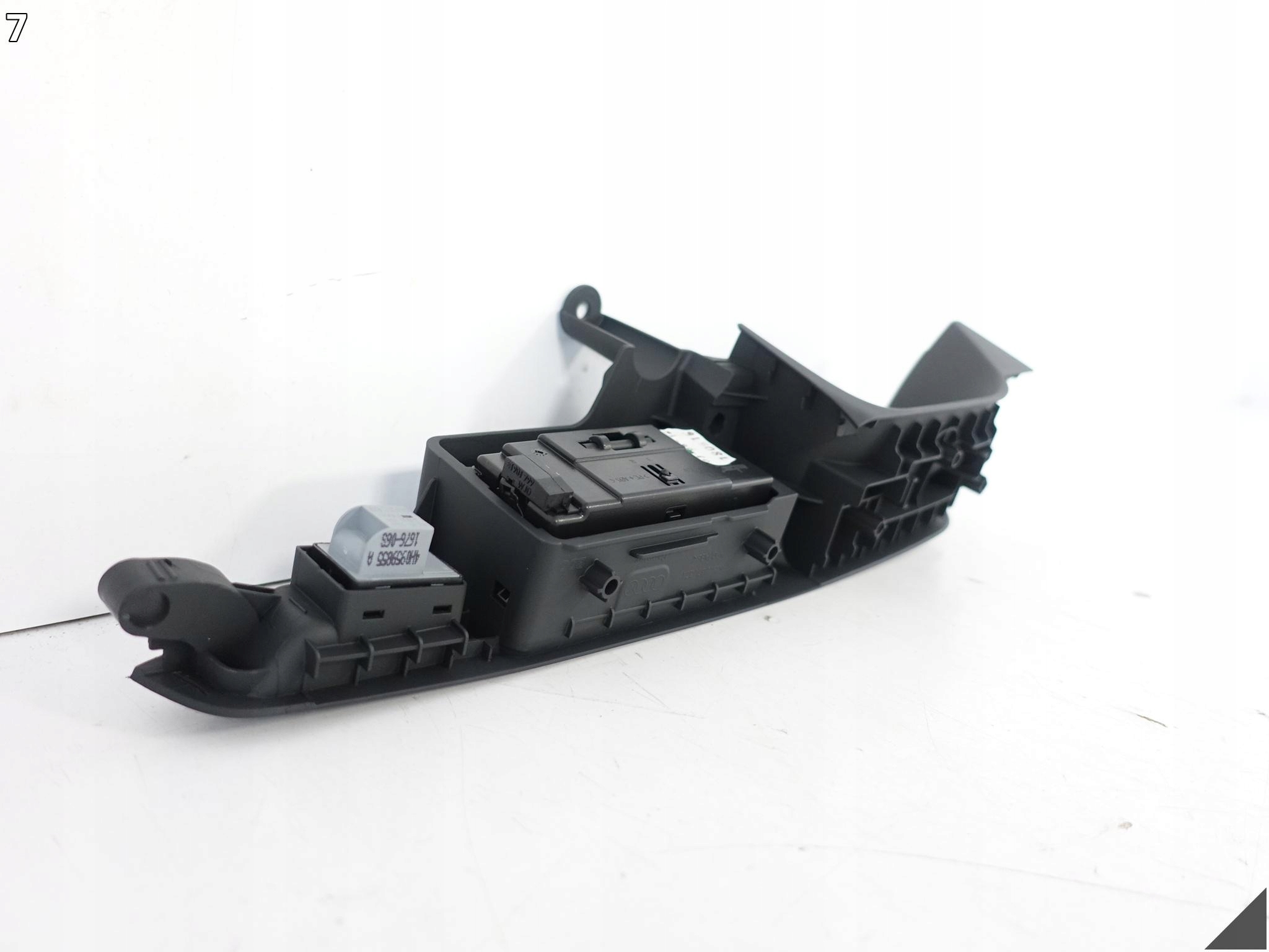 AUDI A7 S7 RS7 4G8 10-18 bracket door switch ashtray left rear part