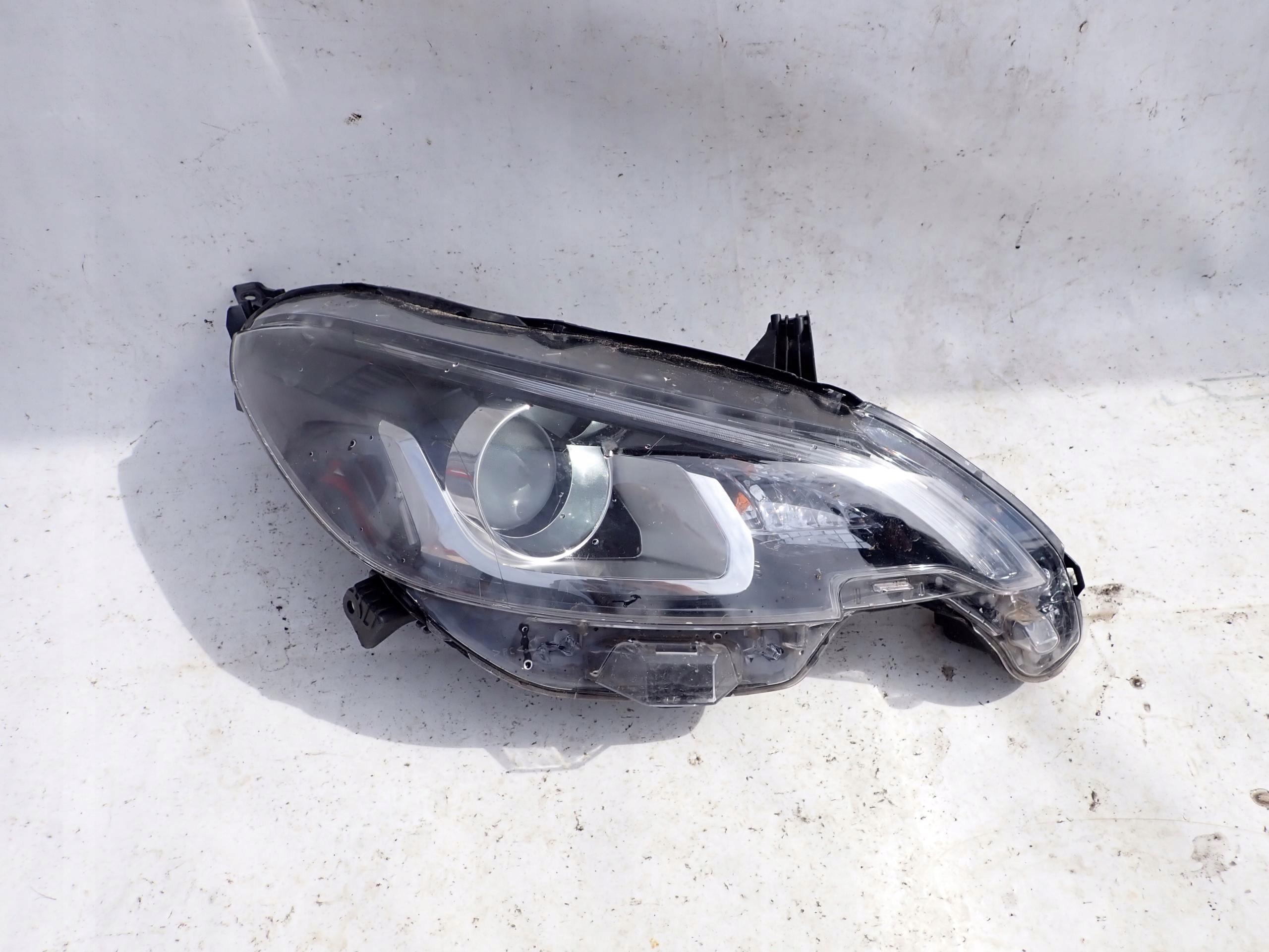 PEUGEOT 108 14- light front front right