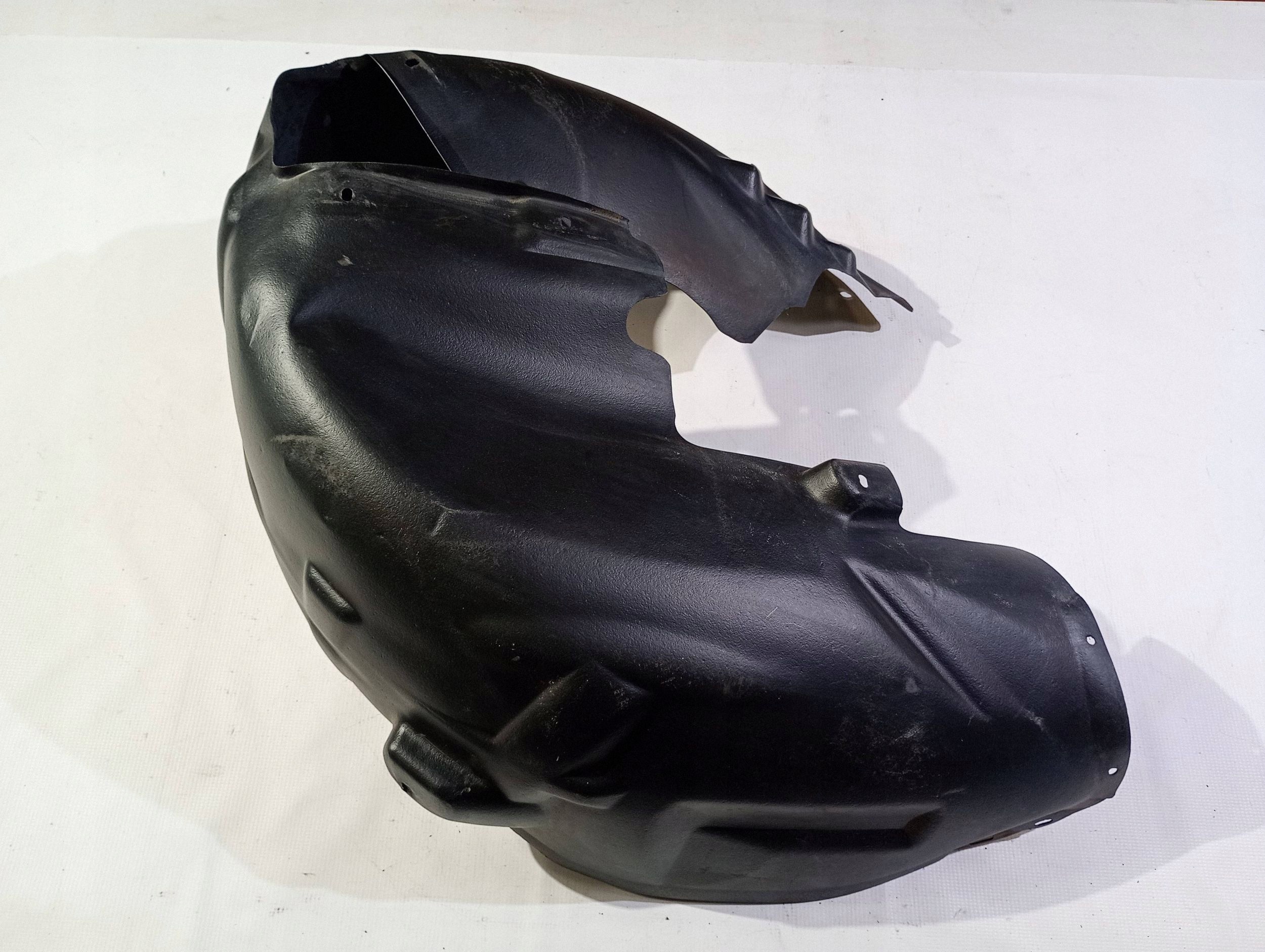 mudguard right rear part rear. right Dodge Challenger 2008-2014