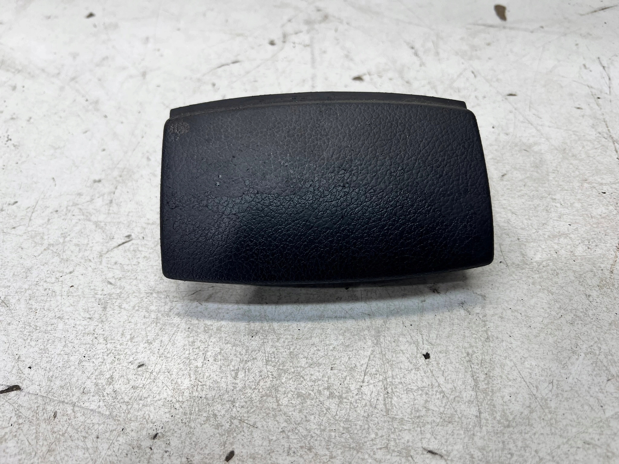 ashtray passenger compartment rear part black AUDI A4 B7 8E0857961M