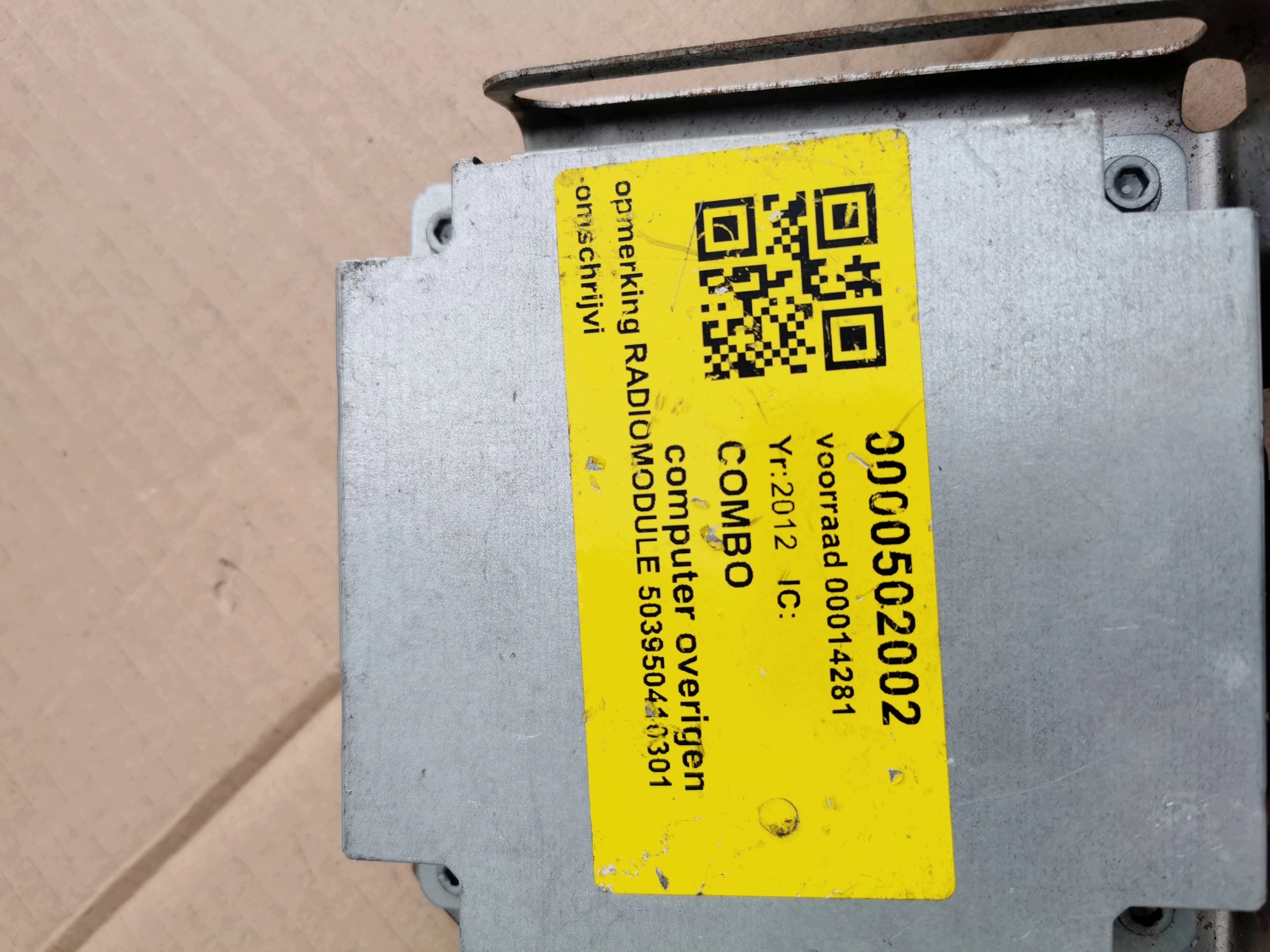 OPEL COMBO 1.6CDTI module unité de commande électronique uce moteur 503950410301 50520764 E6HUE8G0L