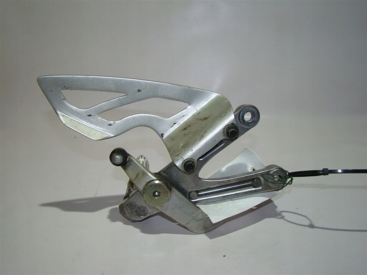 SET SETY PODNÓŻEK TRIUMPH DAYTONA 675 Producent Triumph OE