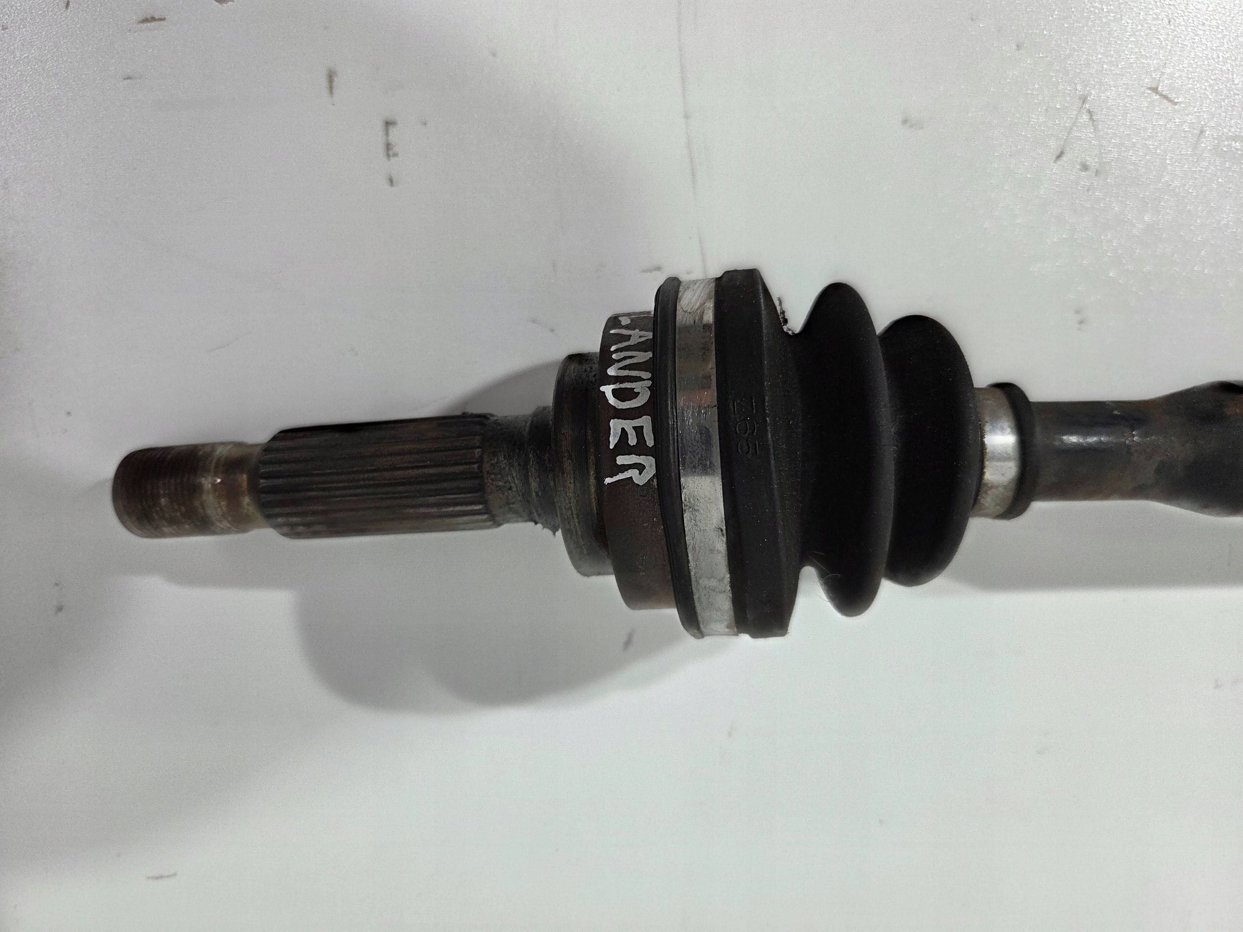 Mitsubishi Outlander III 2,4 PHEW semi-axis rear left (P684)