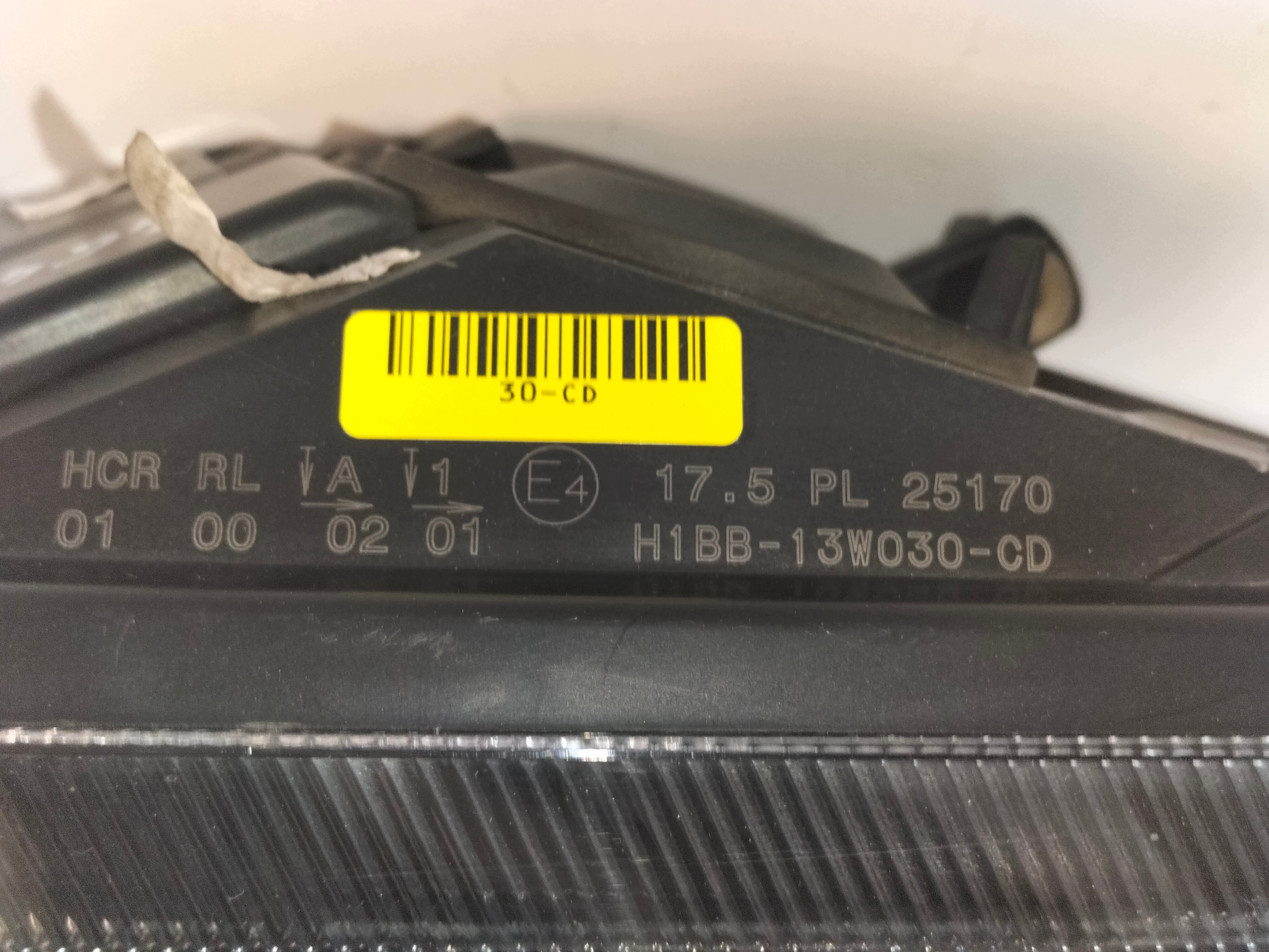 light front reflektor left FORD FIESTA MK8 17