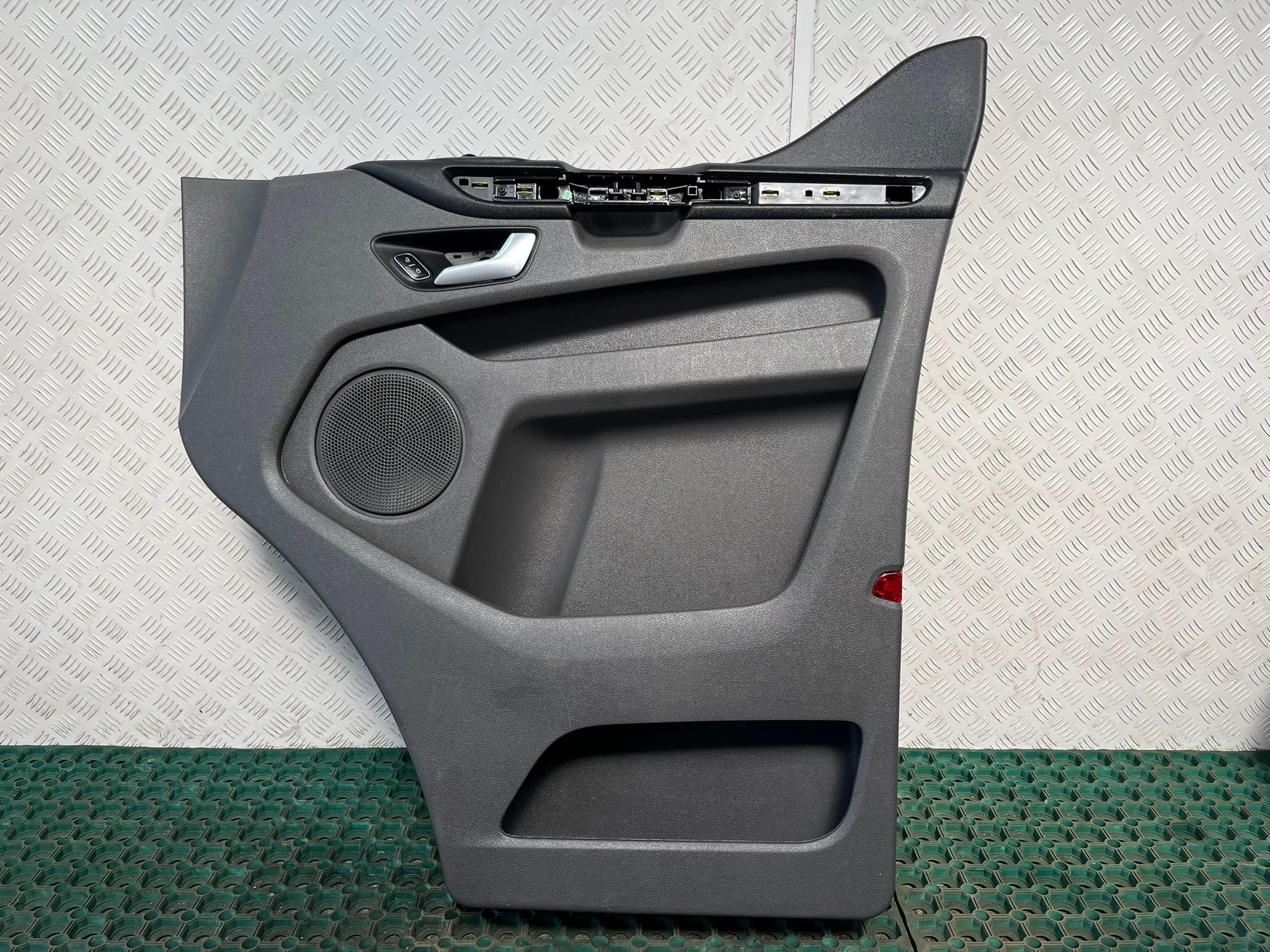 FORD TRANSIT CUSTOM LIFT 18-22 side door front right JK21-V23942-PIA