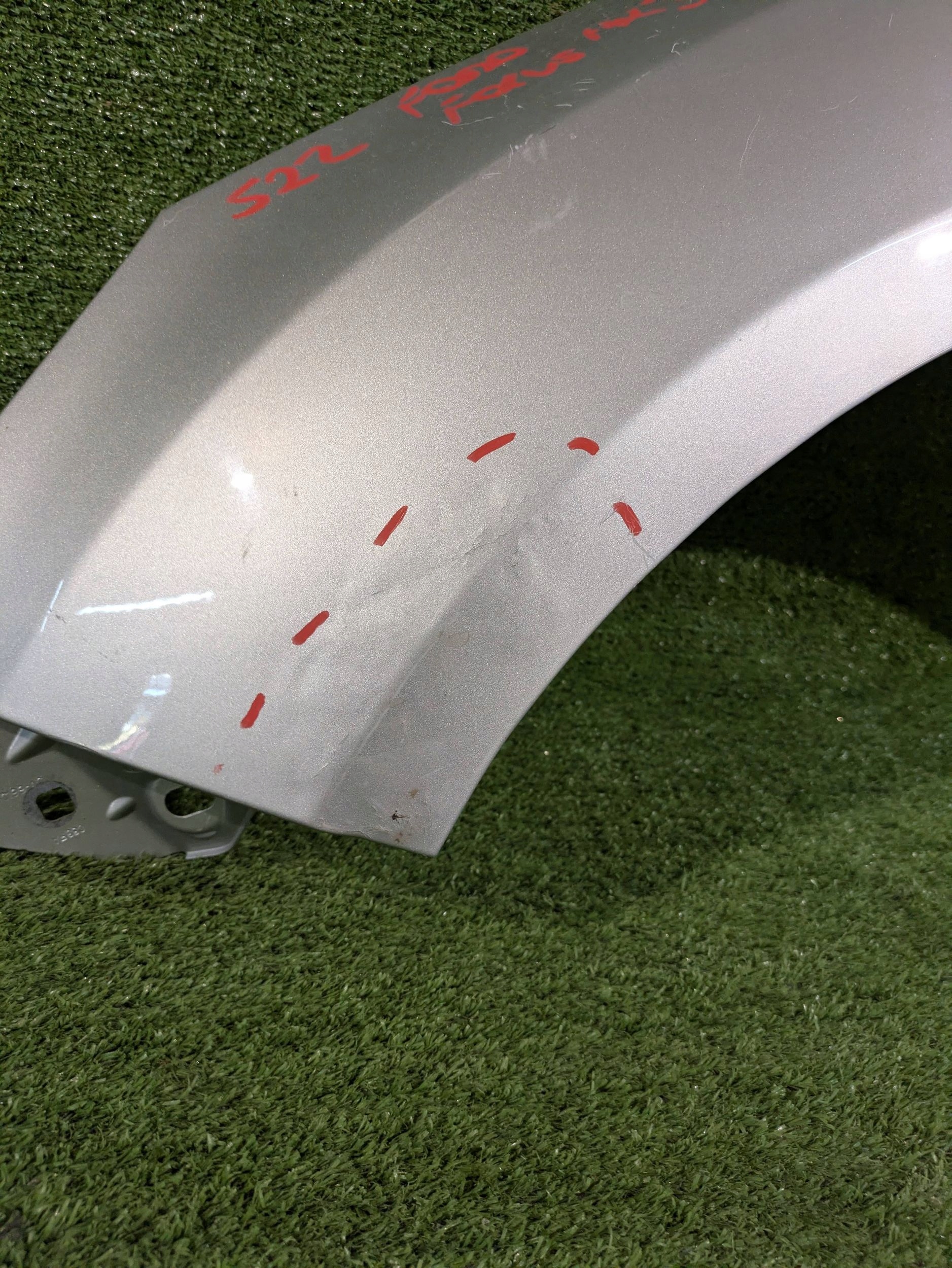fender front left front FORD FOCUS MK3 NR.522