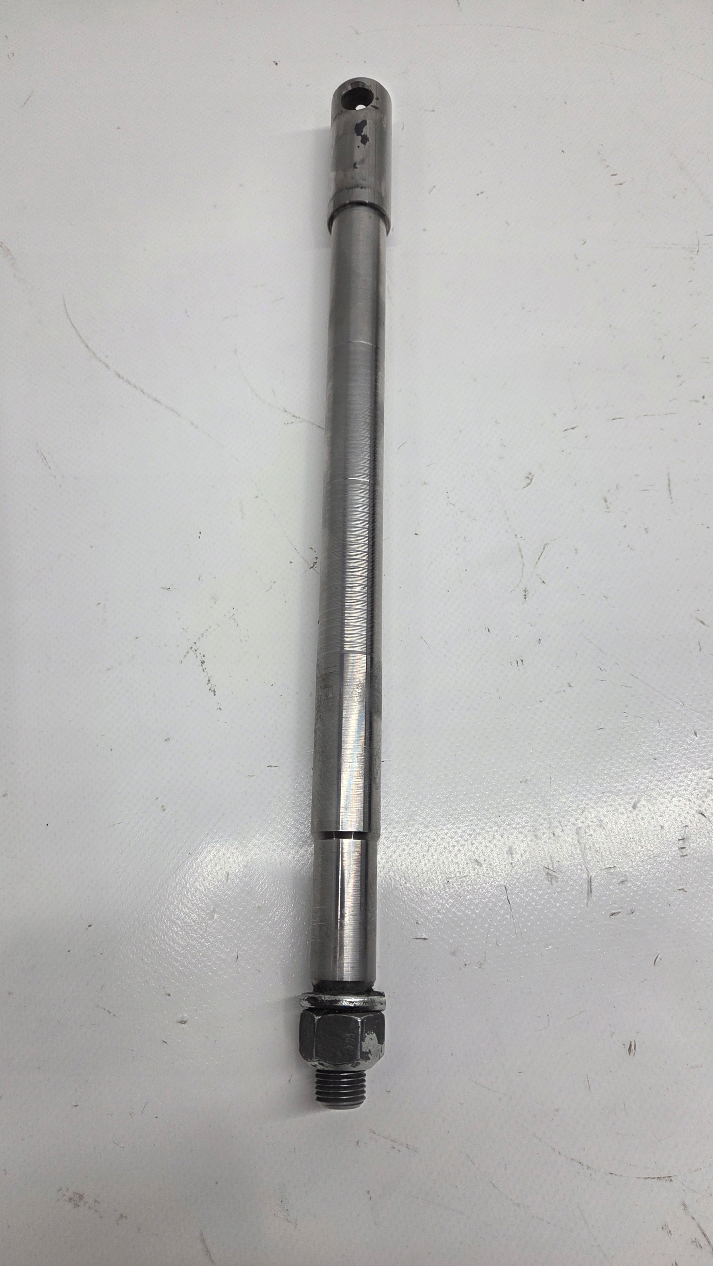 Harley Davidson Road King Classic (99) OŚKA KOŁA PRZÓD