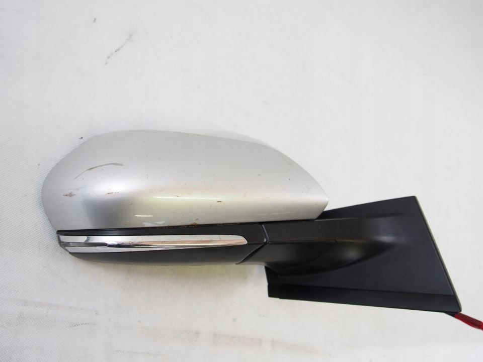 Toyota Prius spoiler-in hybrid 17r mirror right