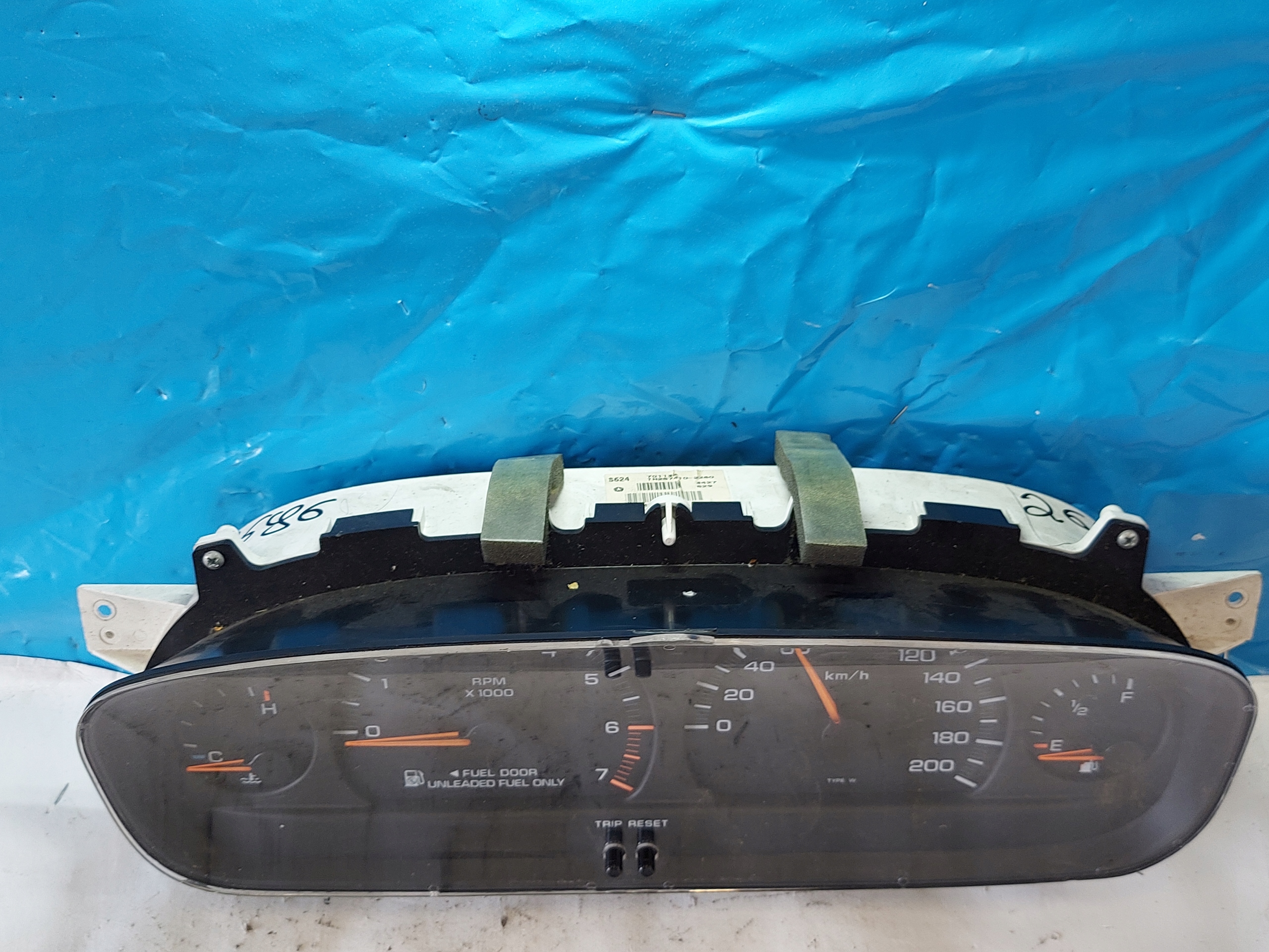 dials clock CHRYSLER VOYAGER II 2.4 B TN2574102260