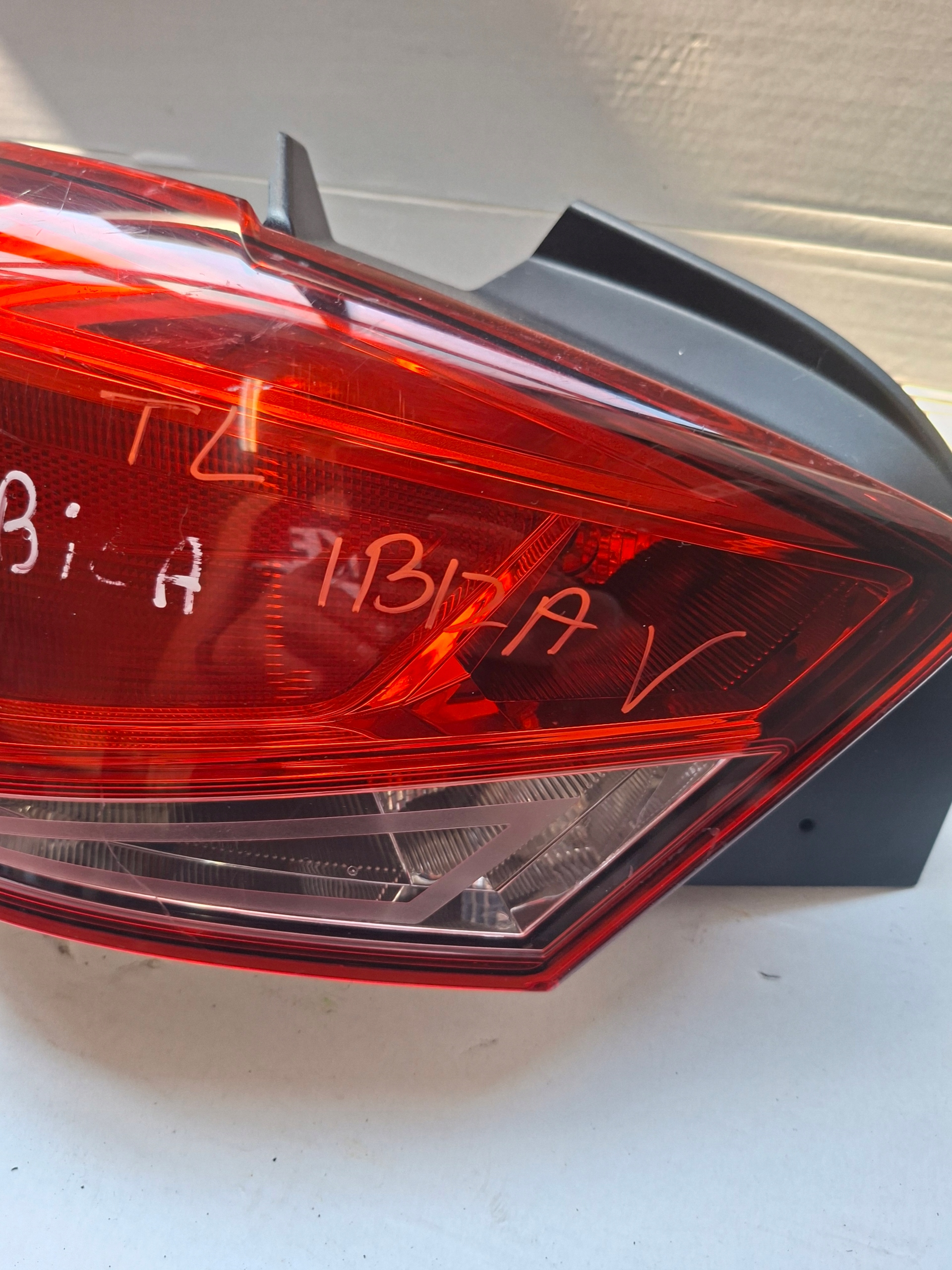 light rear part left SEAT IBIZA V