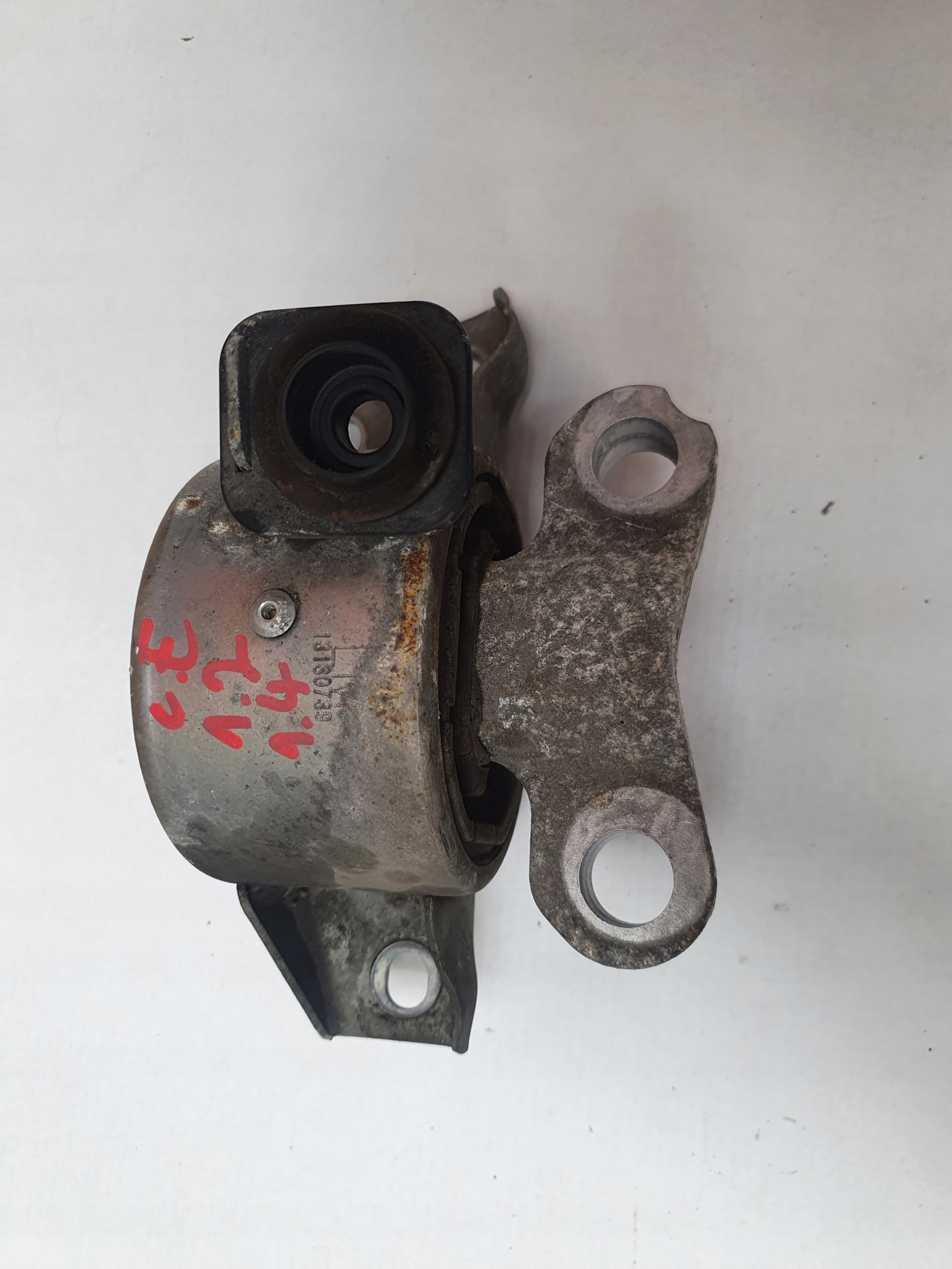 OPEL CORSA E engine mount 13130739